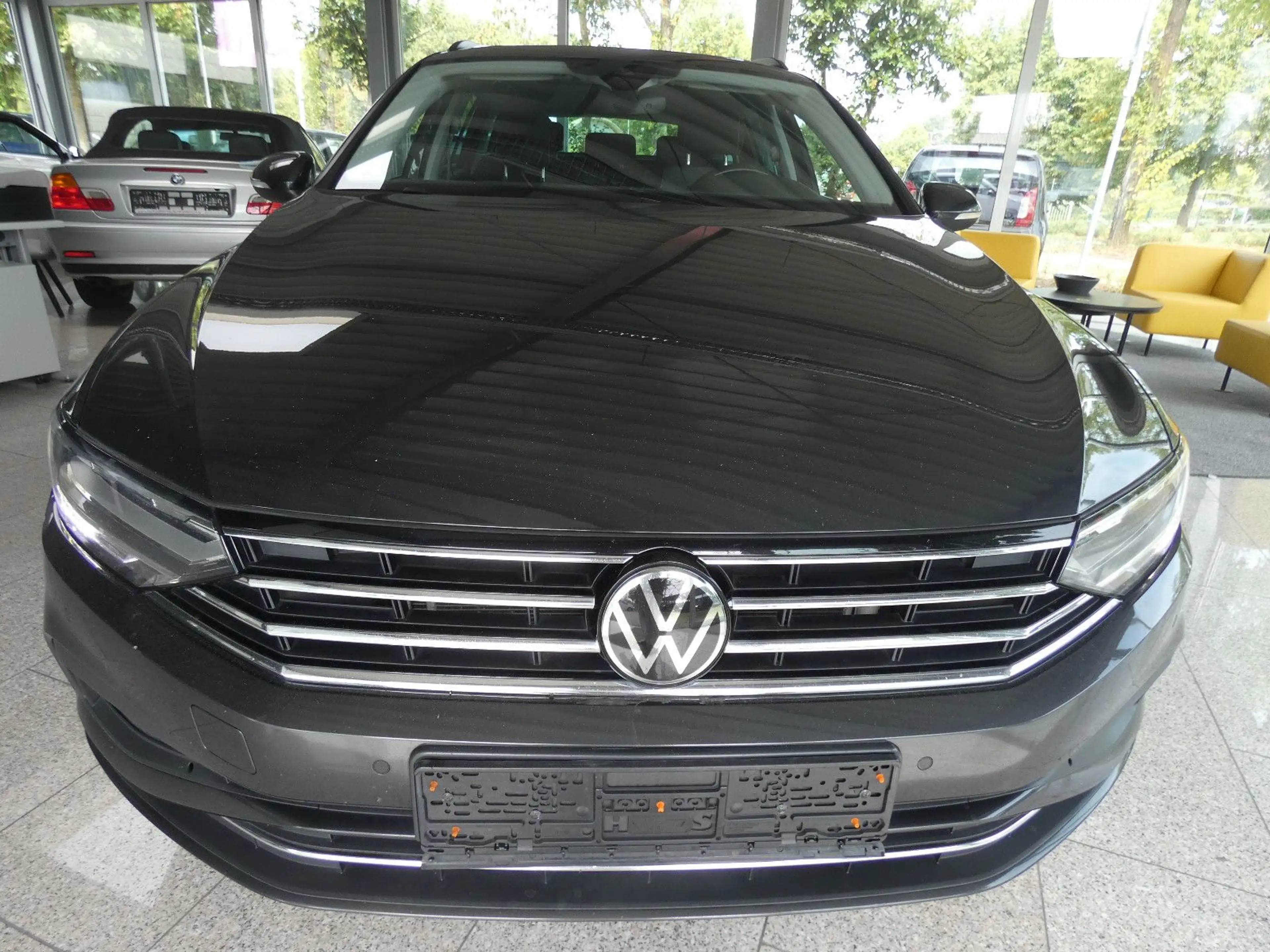 Volkswagen Passat Variant Business — photo 2
