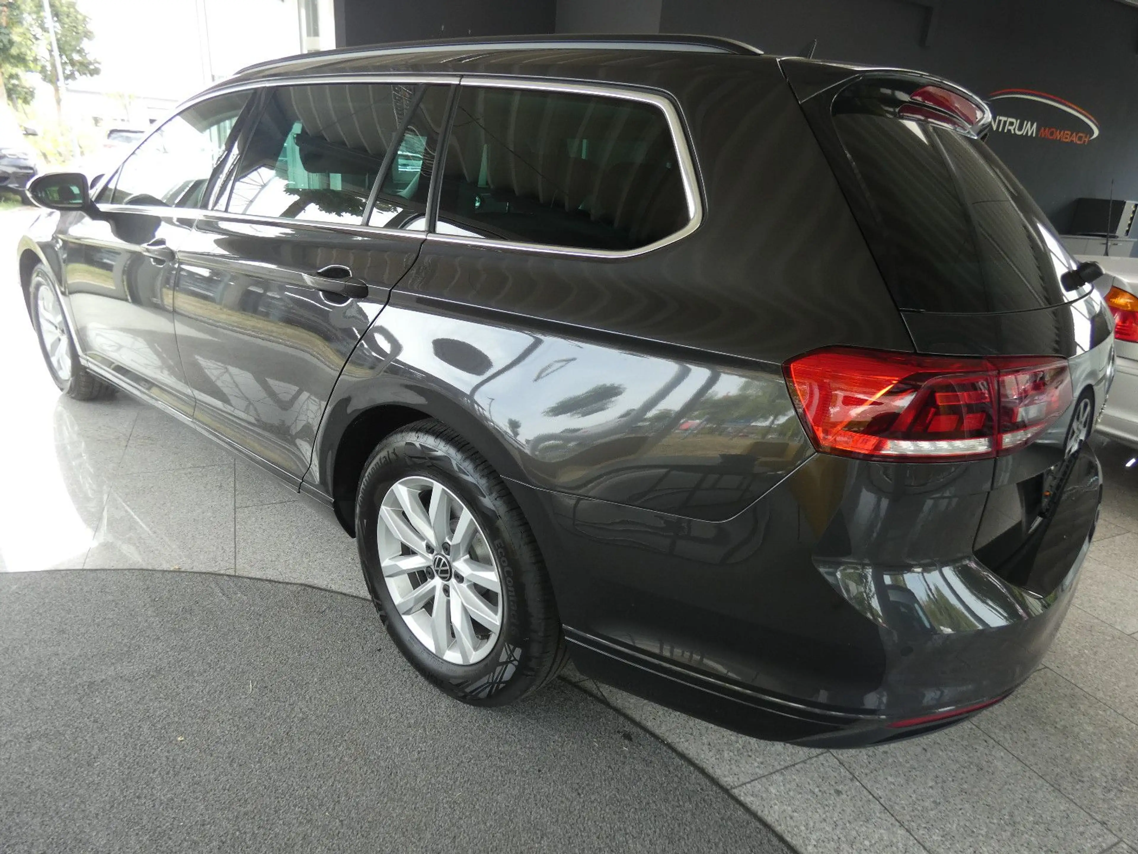 Volkswagen Passat Variant Business — photo 5