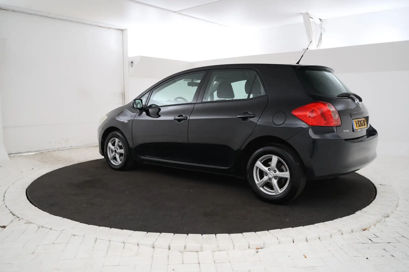Toyota Auris 1.6-16V Sol Automaat, 5 Deurs, Airco, Lmv, Zwart - 2