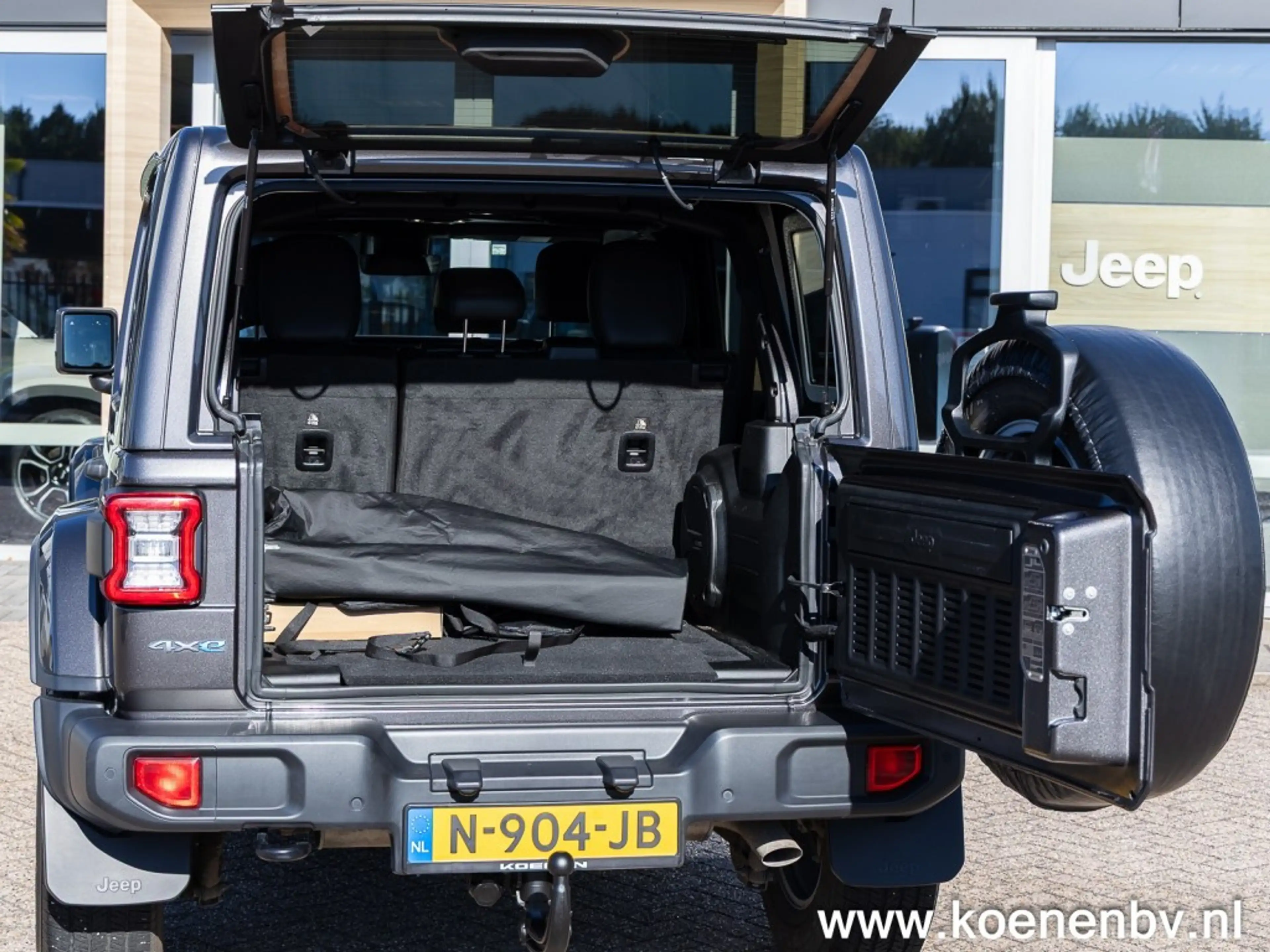 Jeep Wrangler 4xE 380 4wd Autom. Sahara CLIMA / LEER / ADAPT. C — photo 17