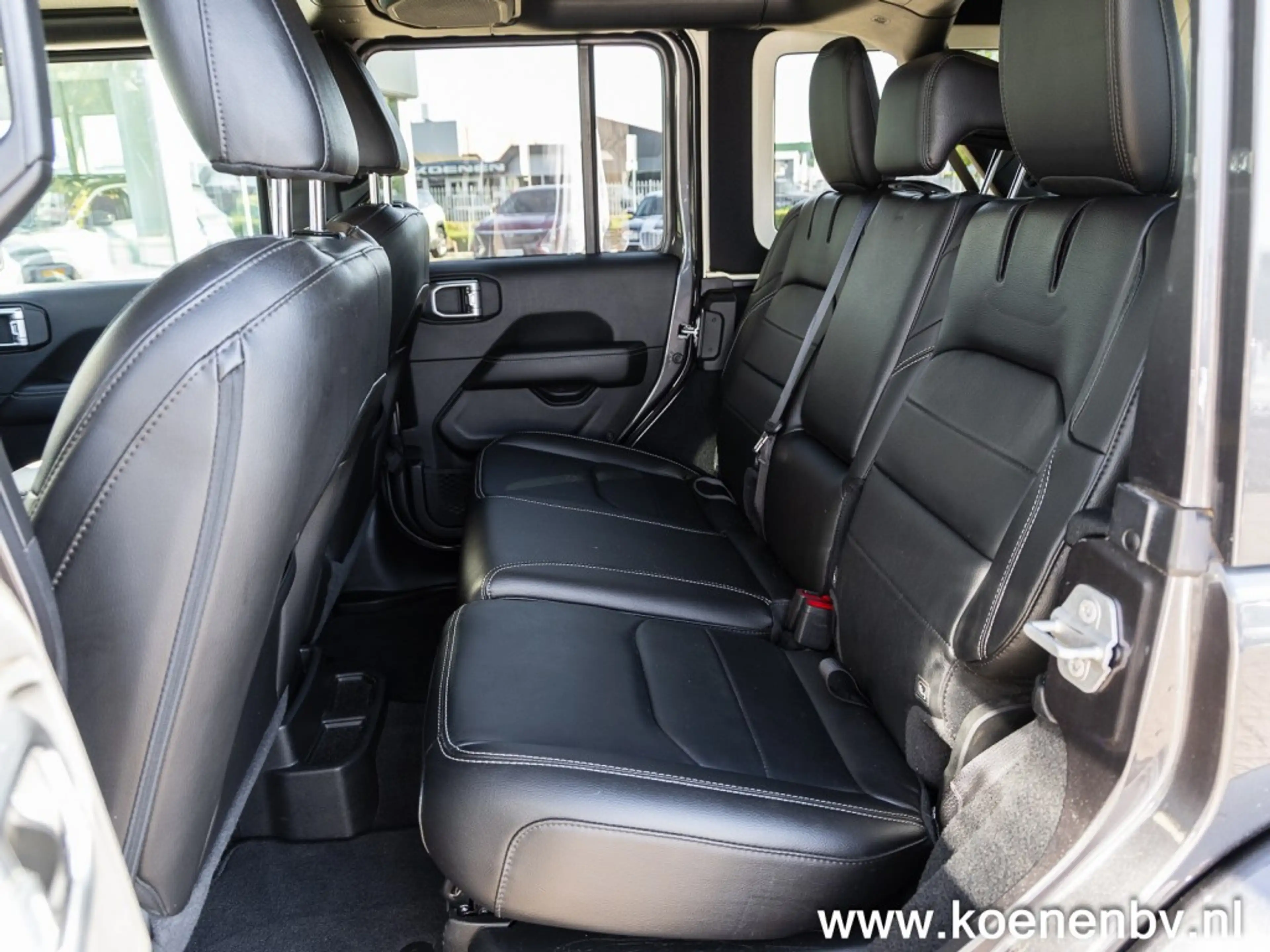 Jeep Wrangler 4xE 380 4wd Autom. Sahara CLIMA / LEER / ADAPT. C — photo 23