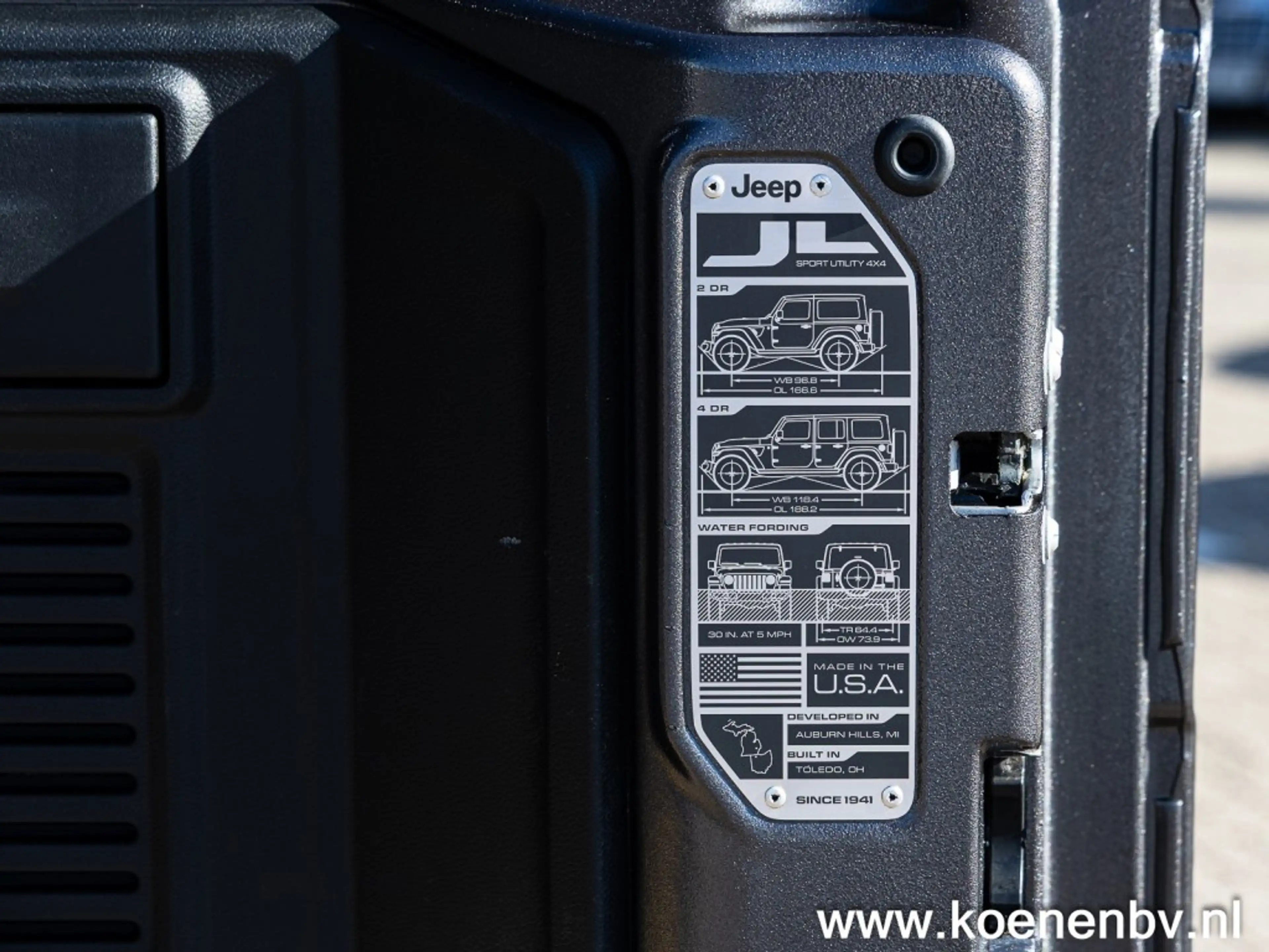 Jeep Wrangler 4xE 380 4wd Autom. Sahara CLIMA / LEER / ADAPT. C — photo 18