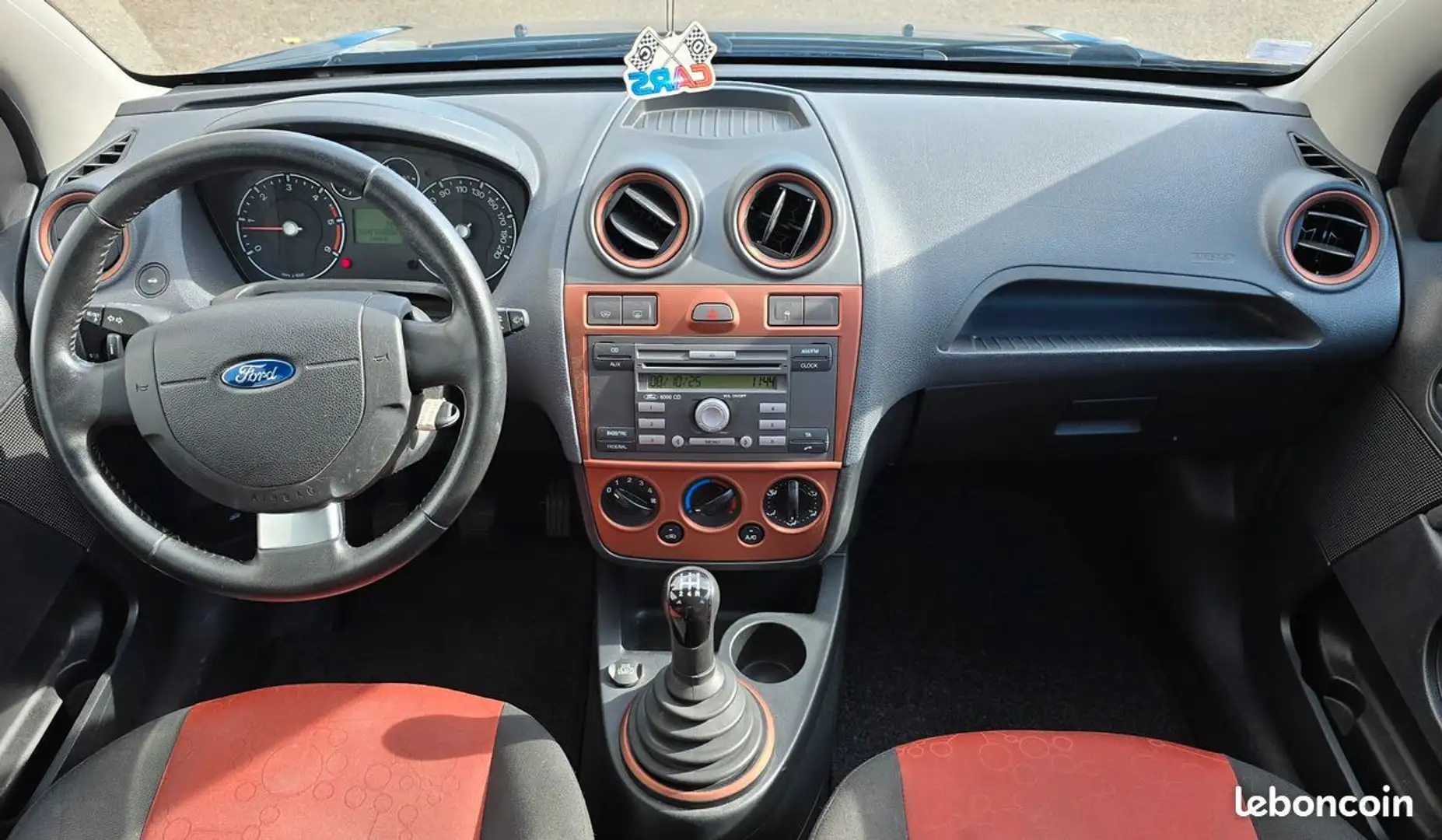 Ford Fiesta 1.4 TDCi X-road 68cv Gris - 2