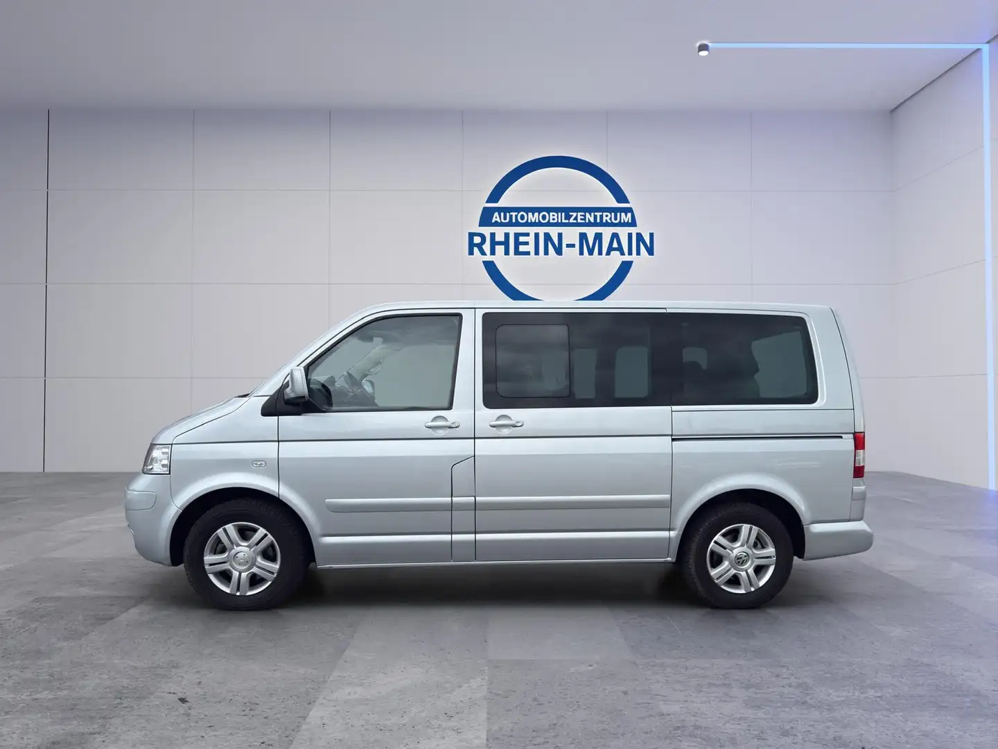 Volkswagen T5 Multivan Highline 2,5 TDI 2x Schiebetüren LEDER Argent - 2