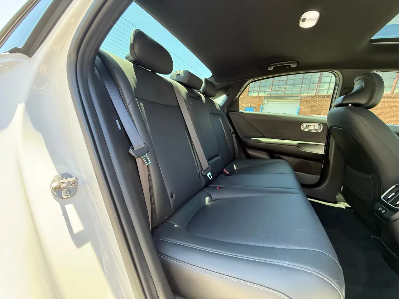 Hyundai IONIQ 6 снимка Hyundai IONIQ 6
