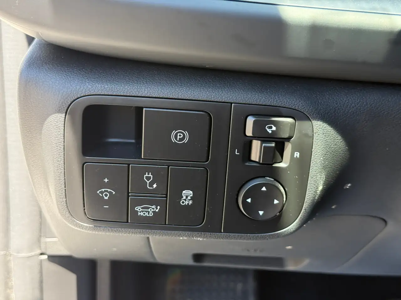 Hyundai IONIQ 6 снимка Hyundai IONIQ 6