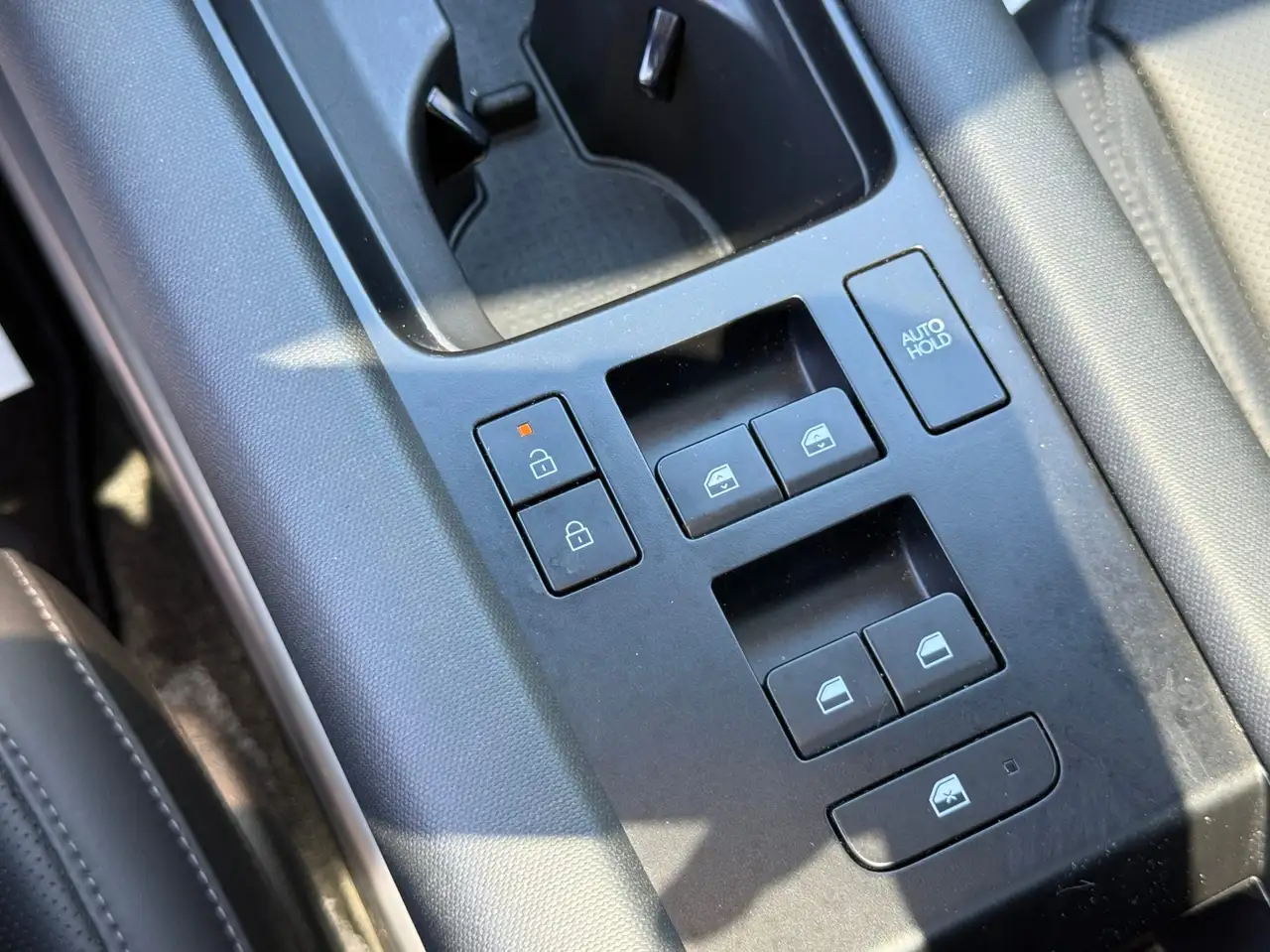 Hyundai IONIQ 6 снимка Hyundai IONIQ 6