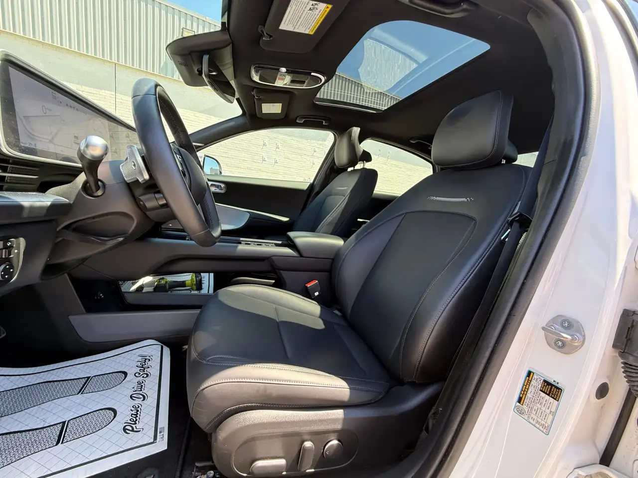 Hyundai IONIQ 6 снимка Hyundai IONIQ 6