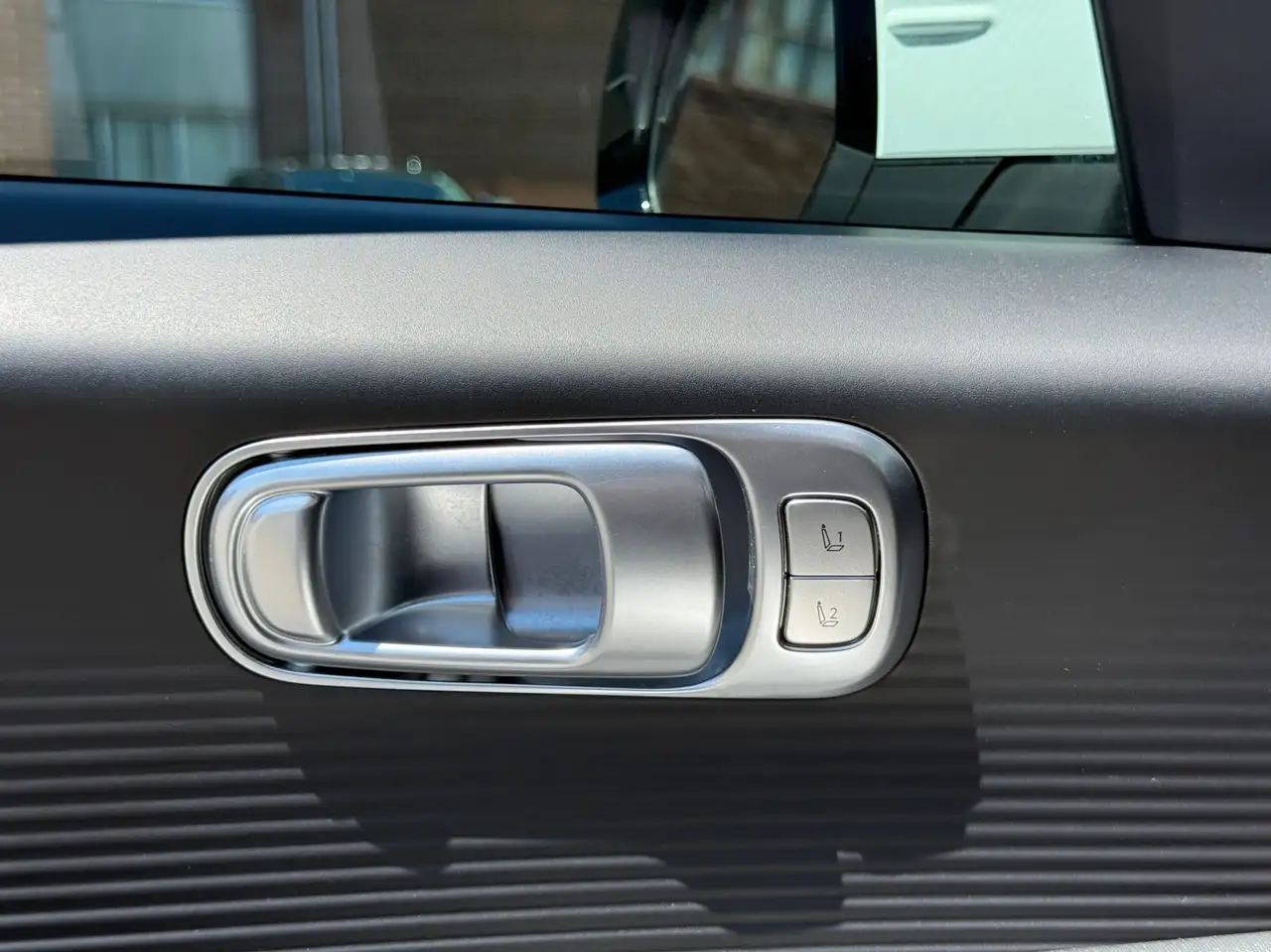 Hyundai IONIQ 6 снимка Hyundai IONIQ 6
