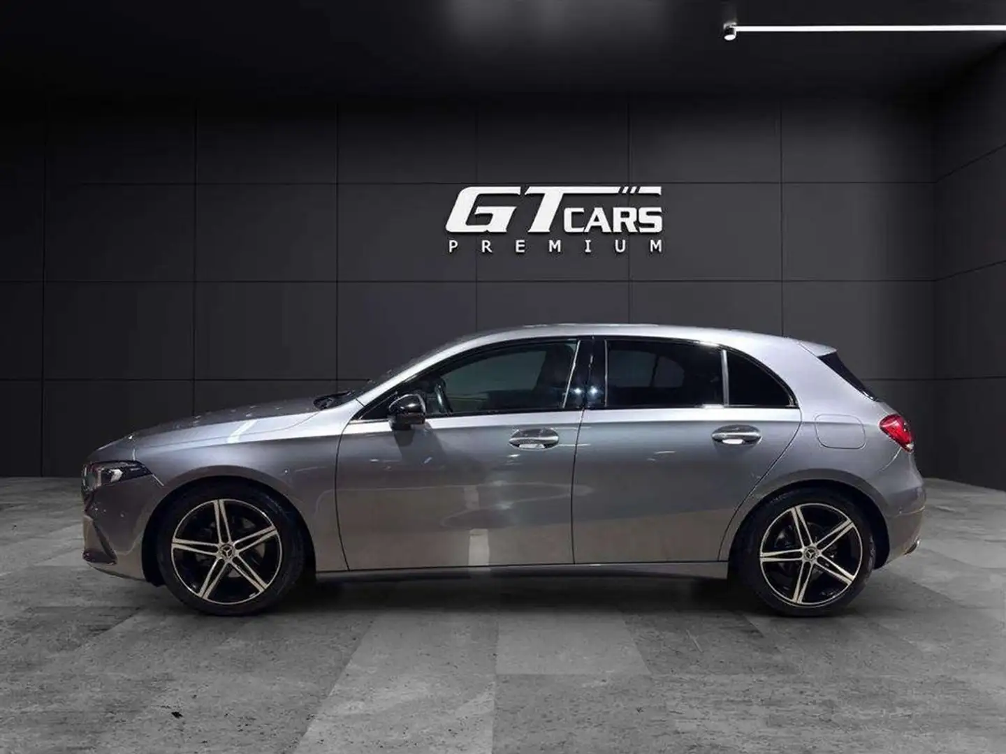 Mercedes-Benz A 180 180d Progressive Grau - 2