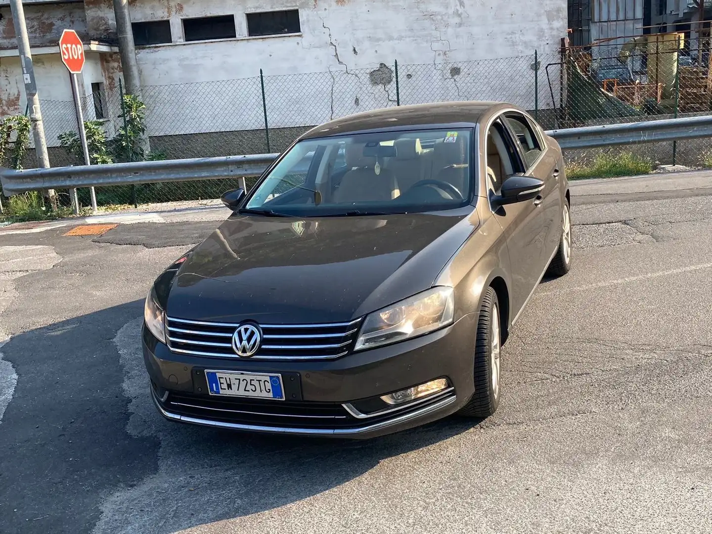 Volkswagen Passat Passat VII 2011 Berlina2.0 tdi Comfortline dsg Marrone - 1
