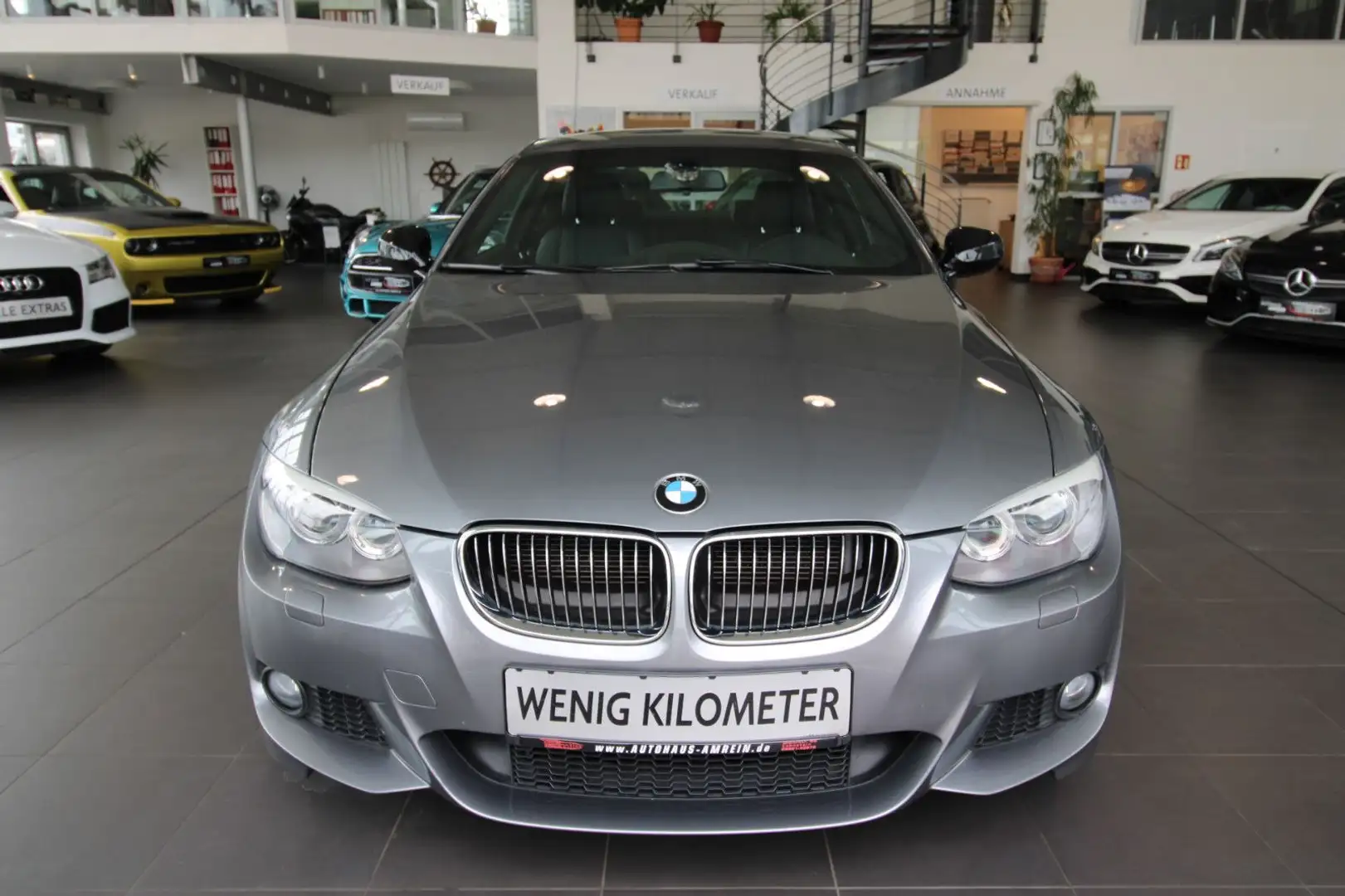 BMW 320 i Coupé Steptronic M Sport Edition/Leder/ Gris - 2