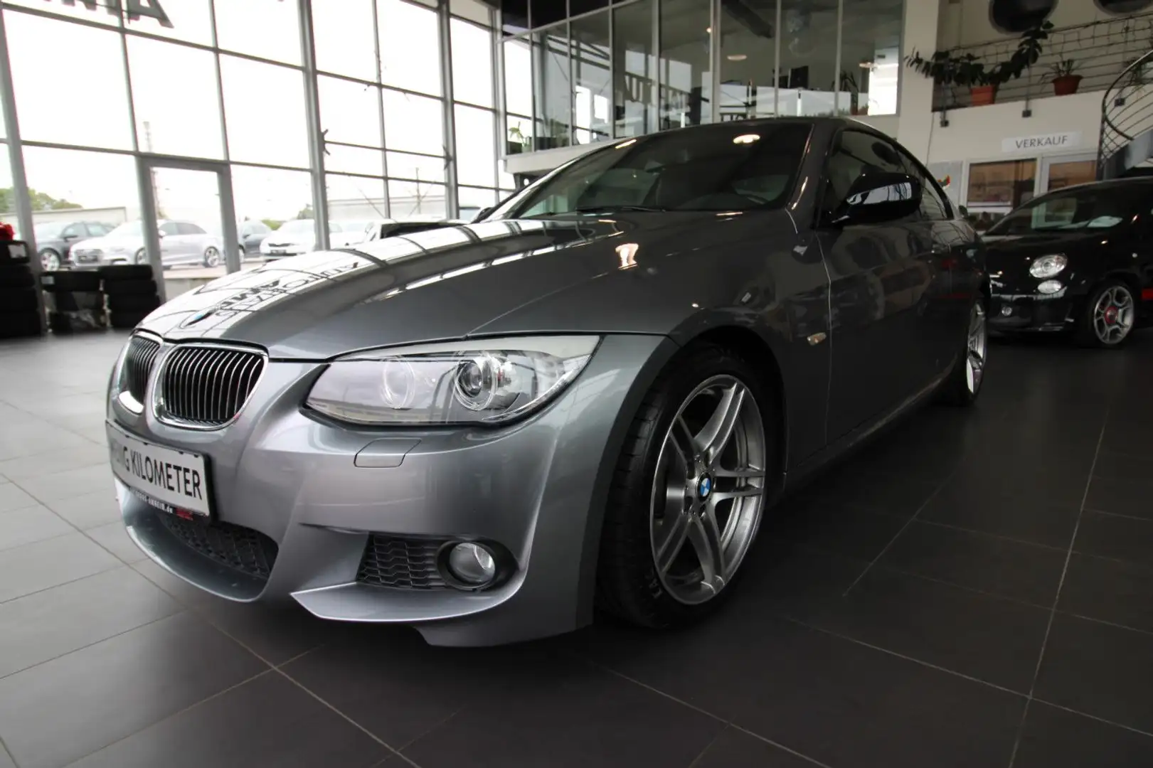 BMW 320 i Coupé Steptronic M Sport Edition/Leder/ Gris - 1