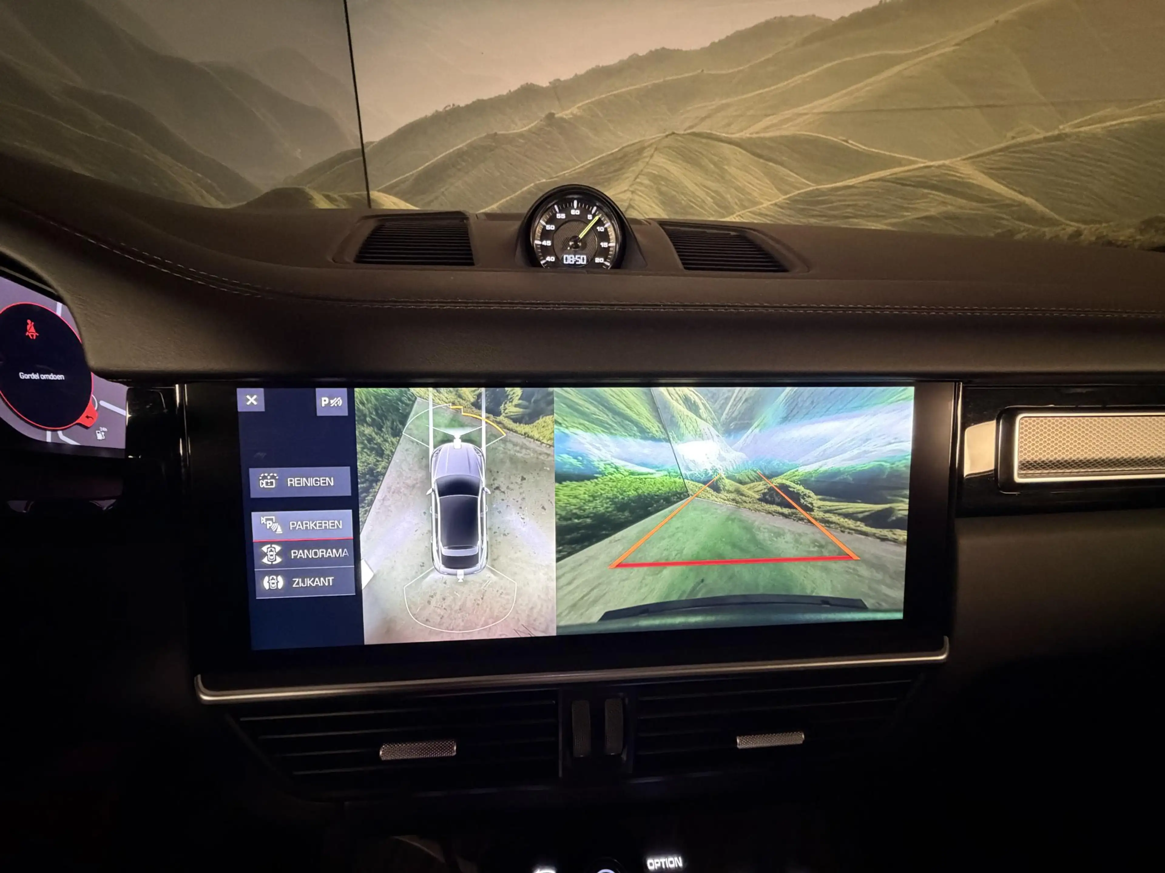 Porsche Cayenne Coupé 3.0 E-Hybrid luchtvering l trekhaak l Pano l — photo 3