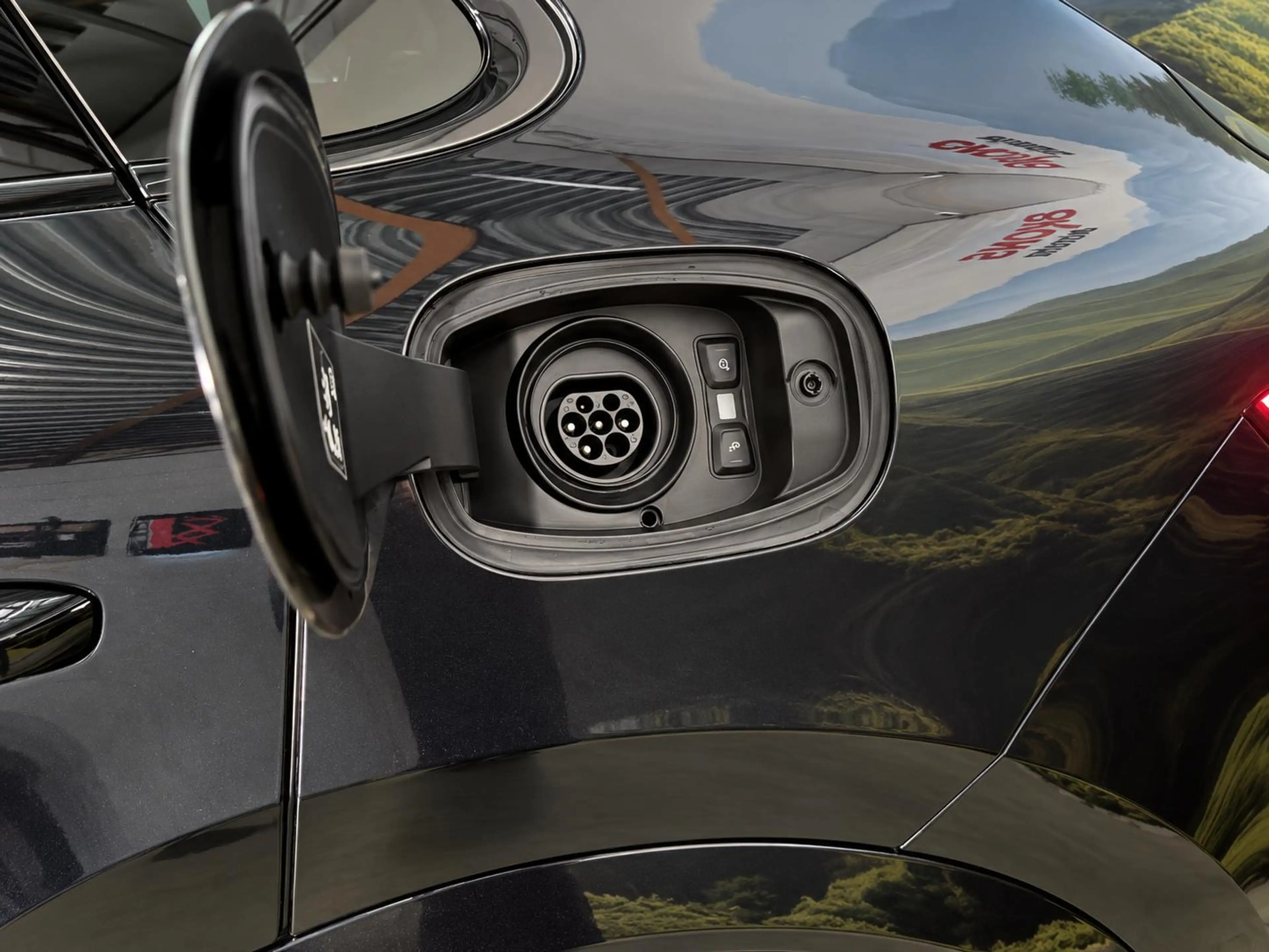 Porsche Cayenne Coupé 3.0 E-Hybrid luchtvering l trekhaak l Pano l — photo 10