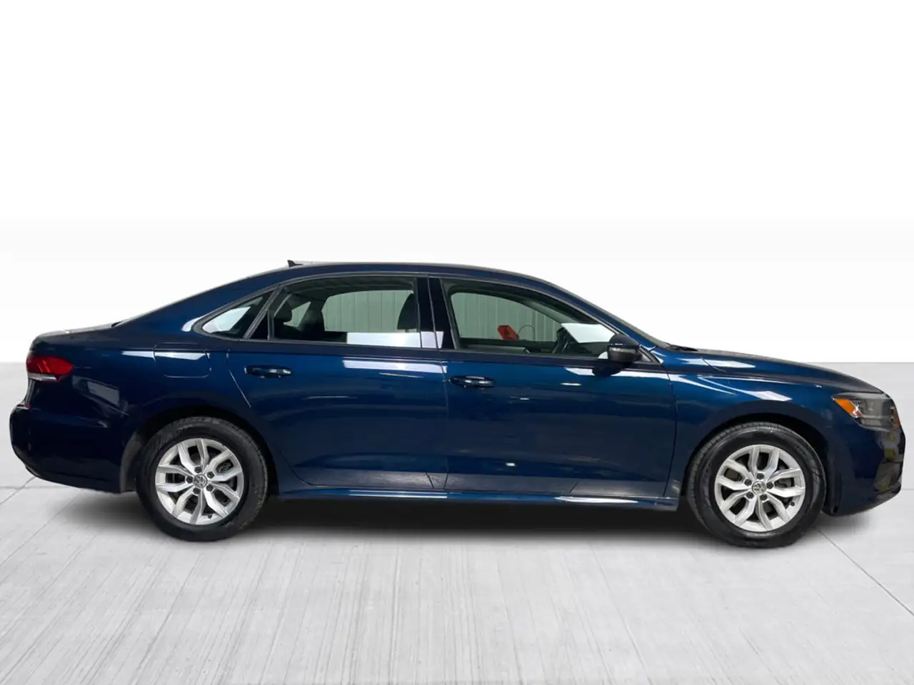 Volkswagen Passat снимка Volkswagen Passat