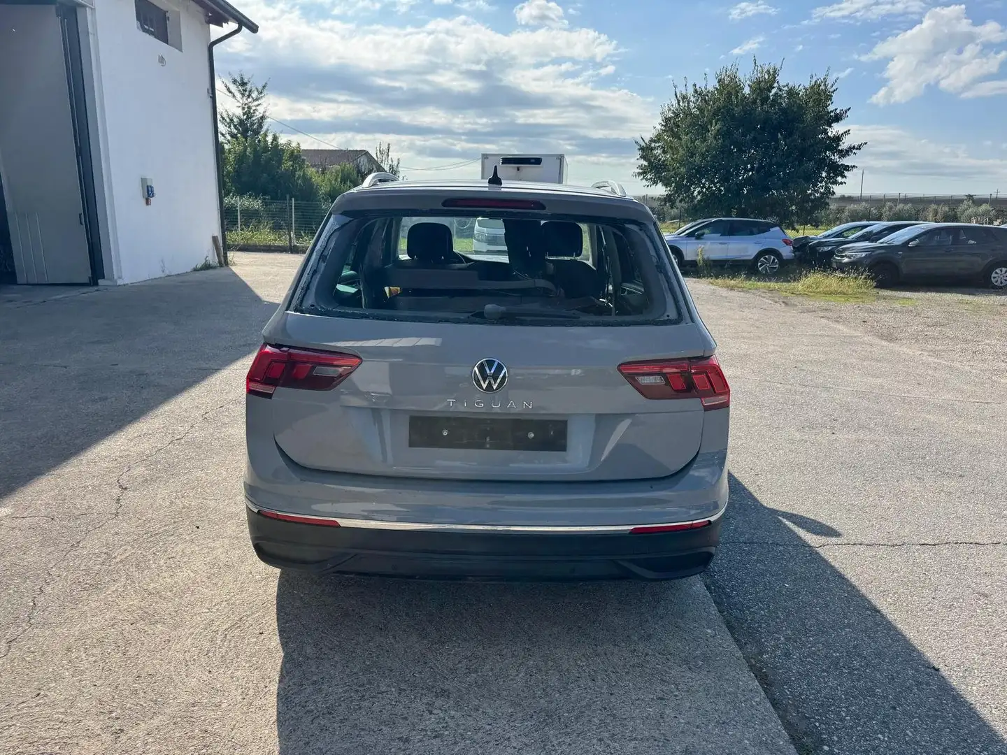 Volkswagen Tiguan 1.5 tsi Life 150cv NO ENGINE Grigio - 2