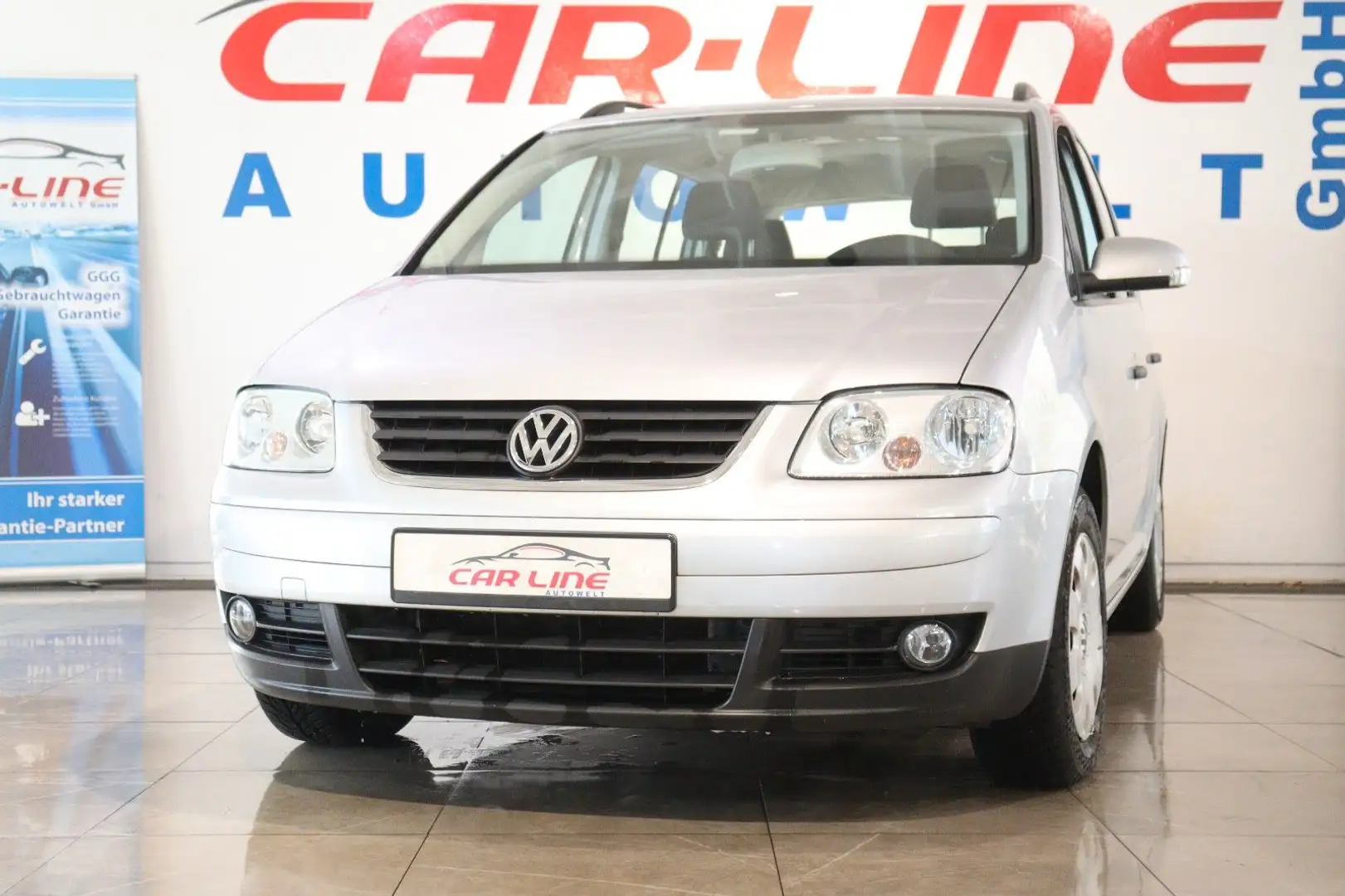 Volkswagen Touran Conceptline Argent - 1