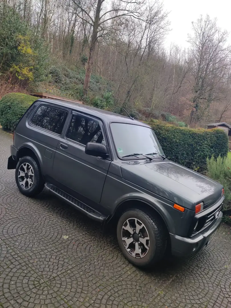 Lada 4x4 - 2