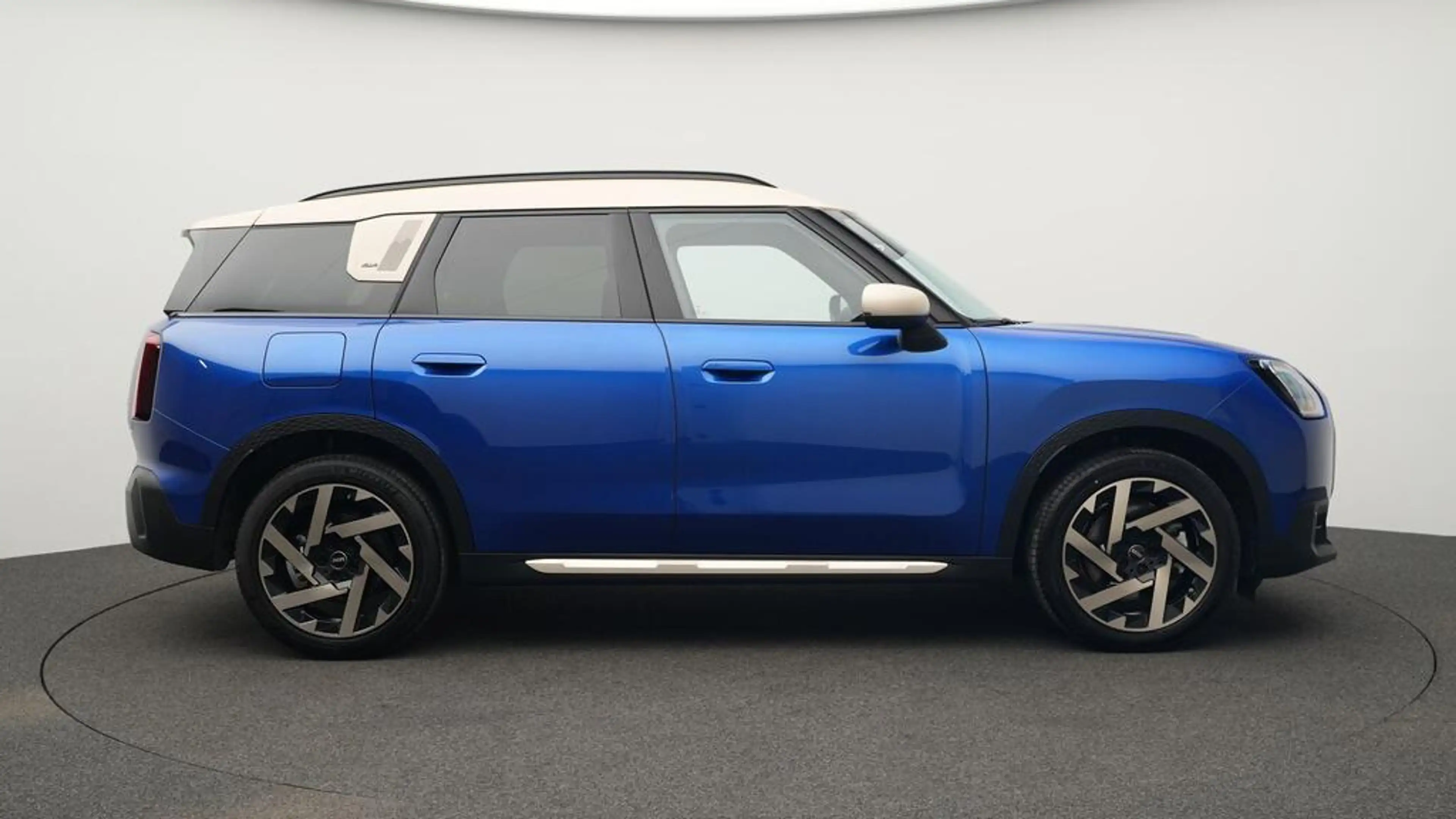 MINI Countryman S All4 Favoured Trim — photo 2