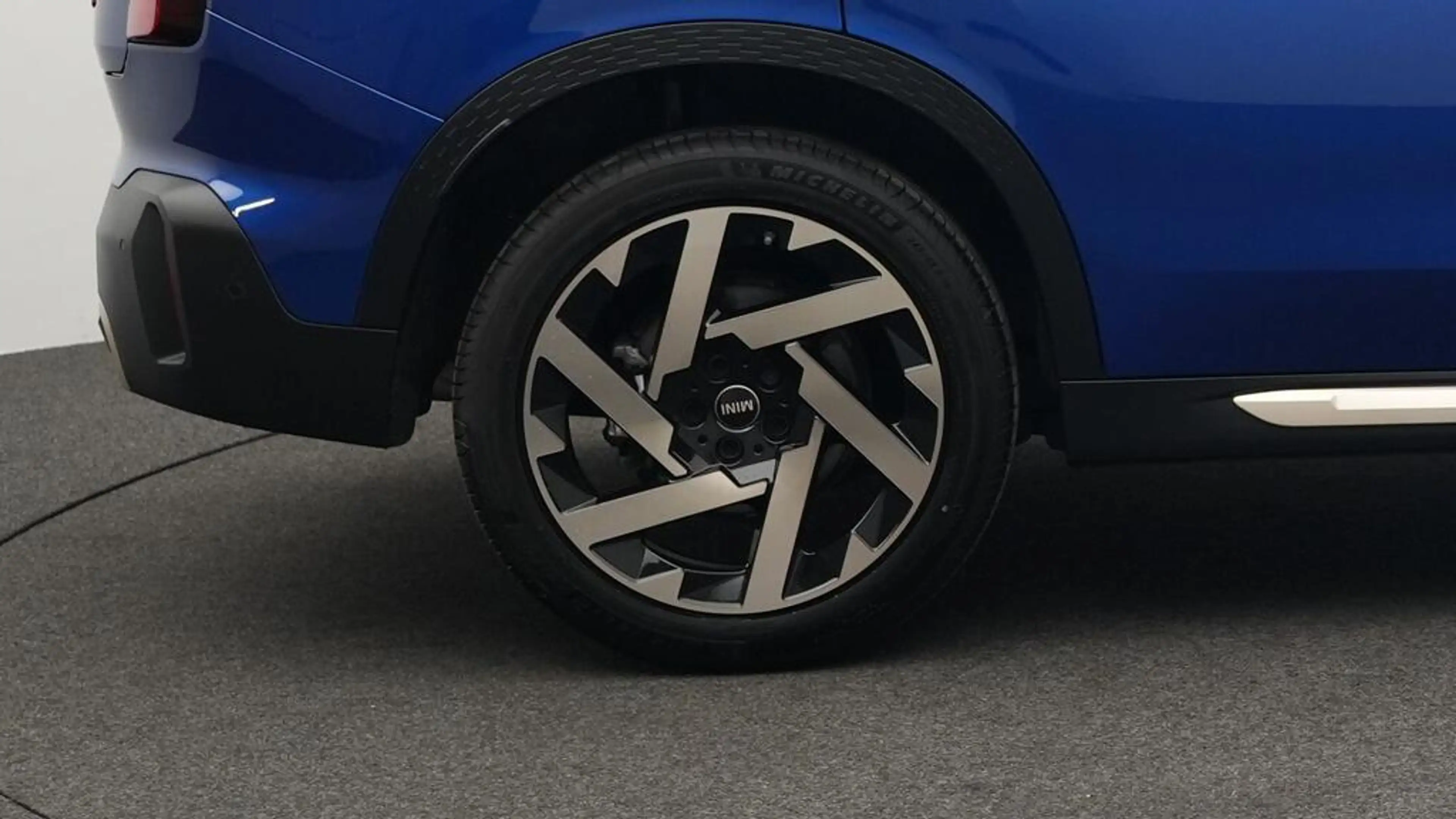 MINI Countryman S All4 Favoured Trim — photo 9