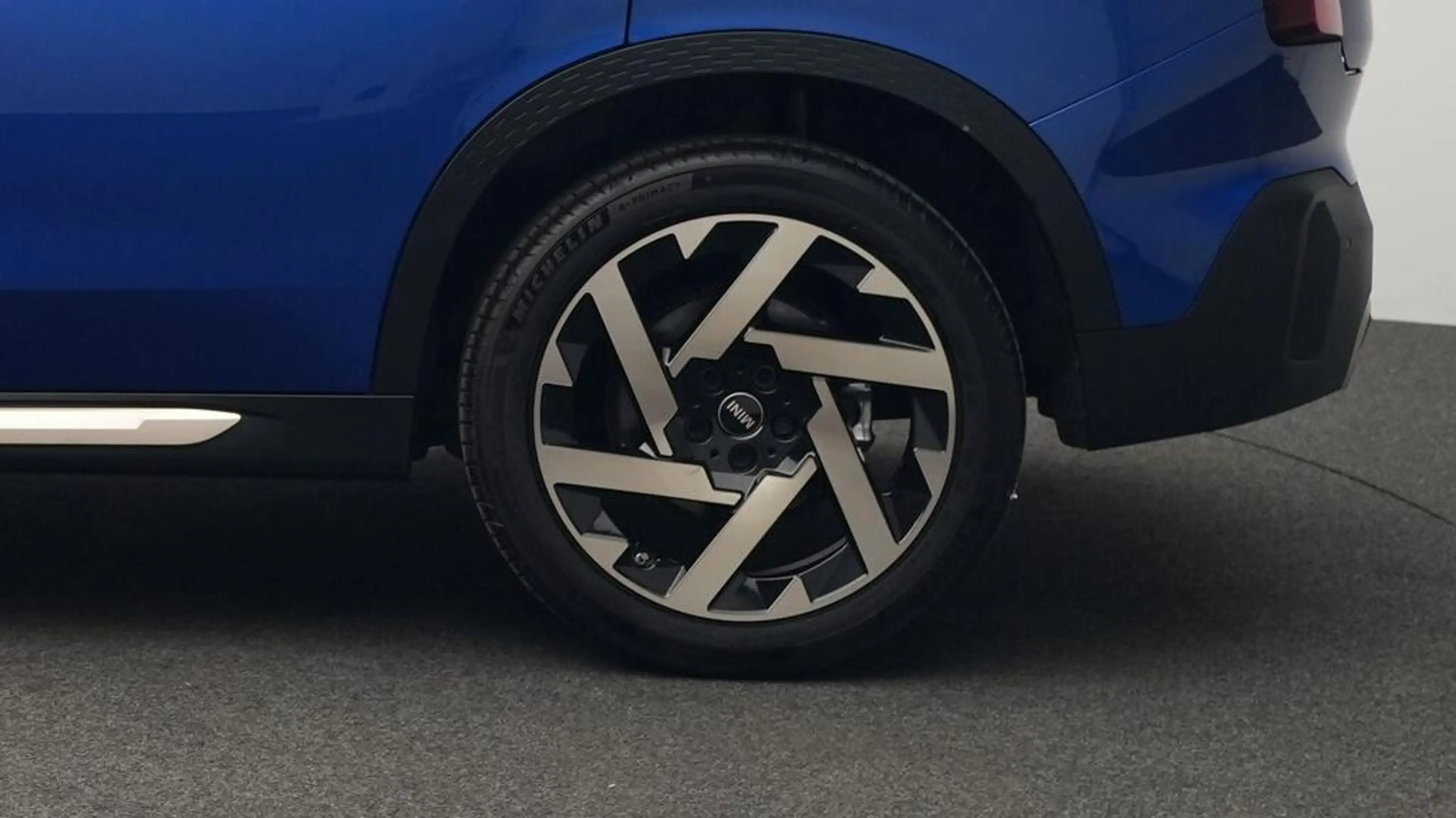 MINI Countryman S All4 Favoured Trim — photo 12