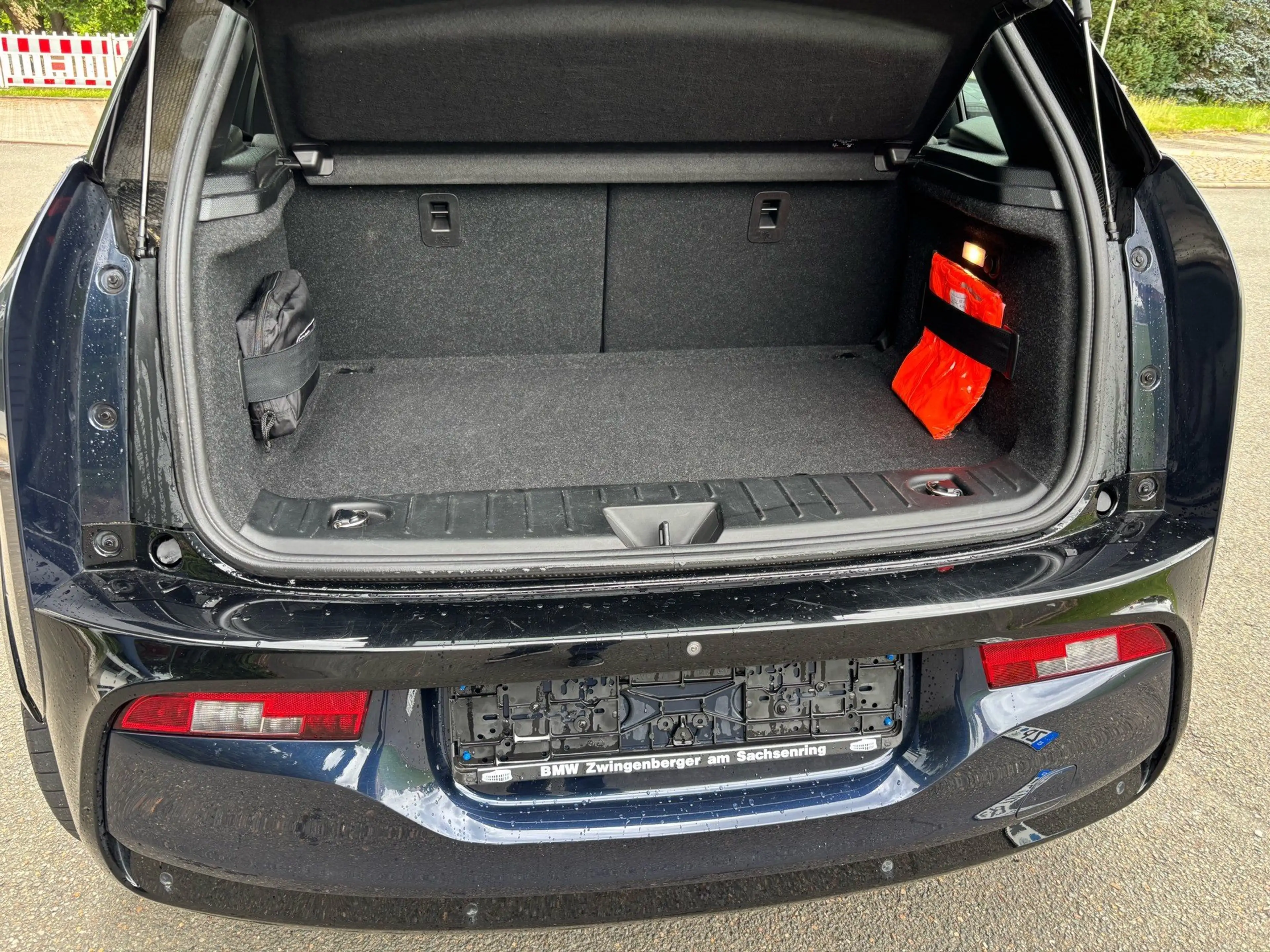 BMW i3 120A Sportpaket DAB WLAN, Navi. Shz — photo 9