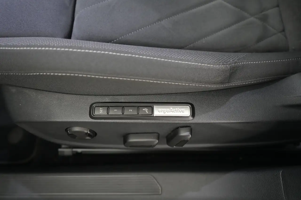 Volkswagen Golf 1.5 TSI Life ALCANTARA Matrix LED GPS PDC CAM Mass./Verw. Zetels ACC, миниатюра 22