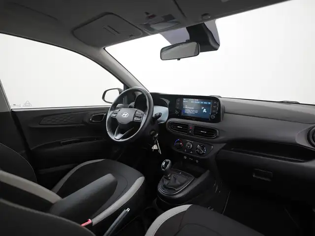 Hyundai i10 view 2