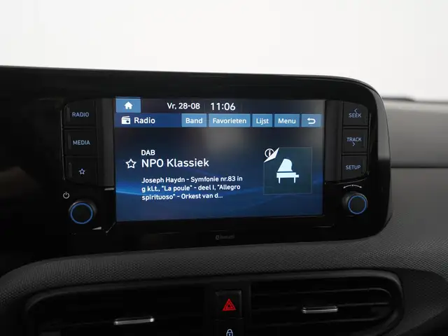Hyundai i10 view 12