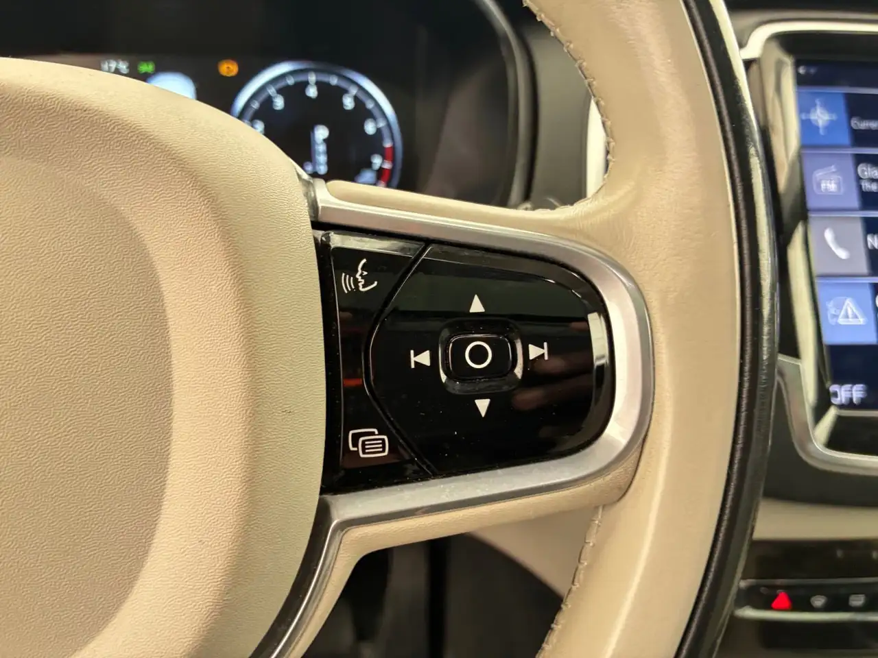 Volvo XC90 снимка Volvo XC90