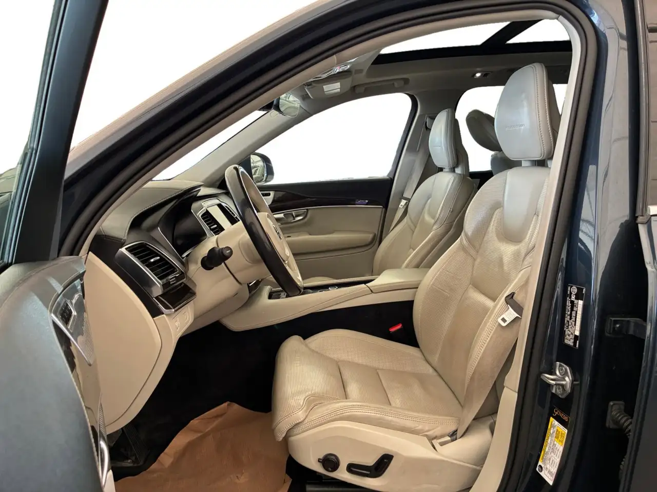 Volvo XC90 снимка Volvo XC90
