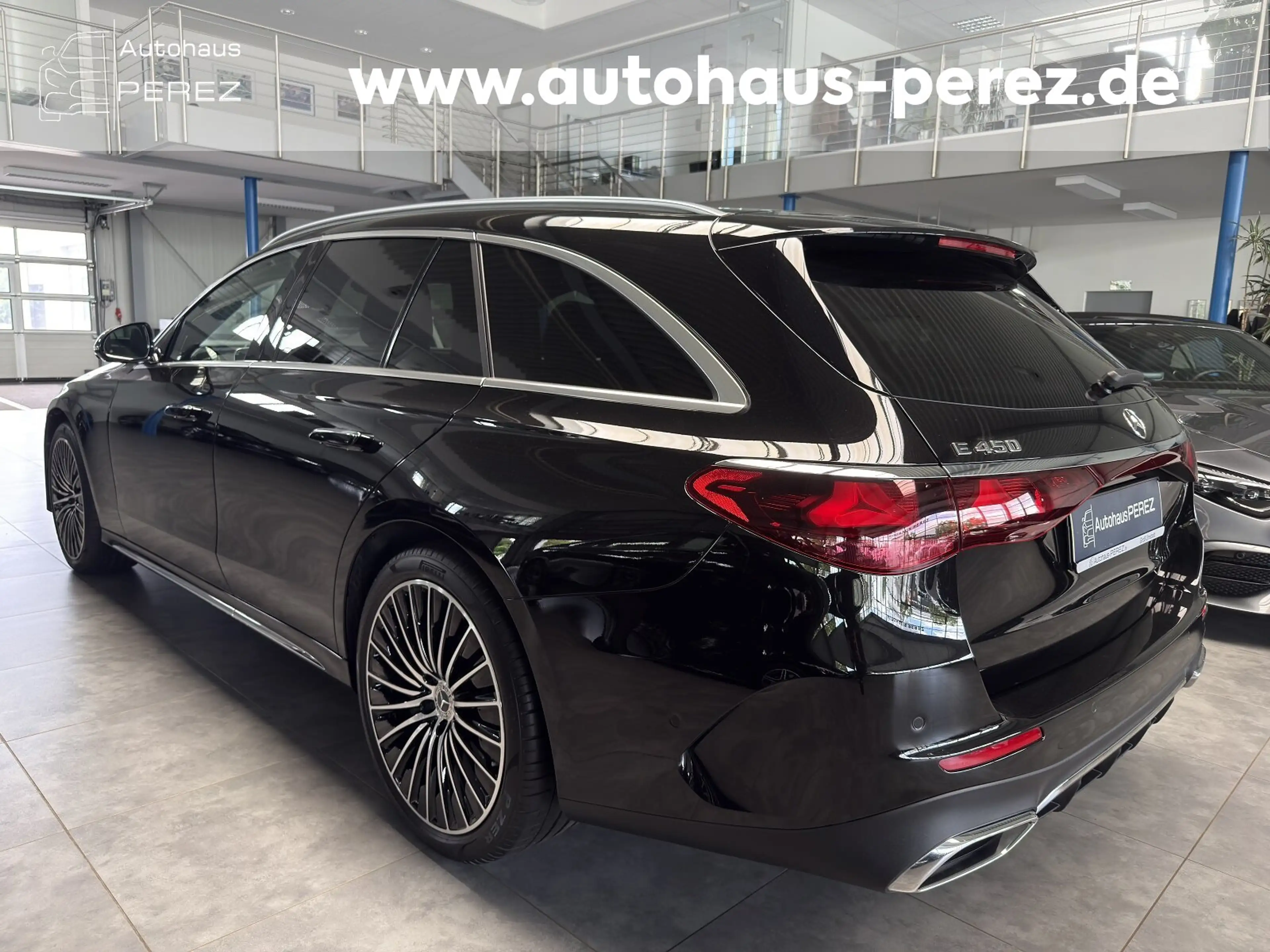 Mercedes-Benz E 450 E 450 T 4M AMG PREM+SUPERSCREEN-STANDHEIZ-AIRMAT — photo 3