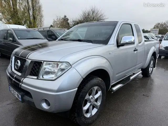 Nissan Navara 2.5 DCI 174CH KING-CAB CONFORT