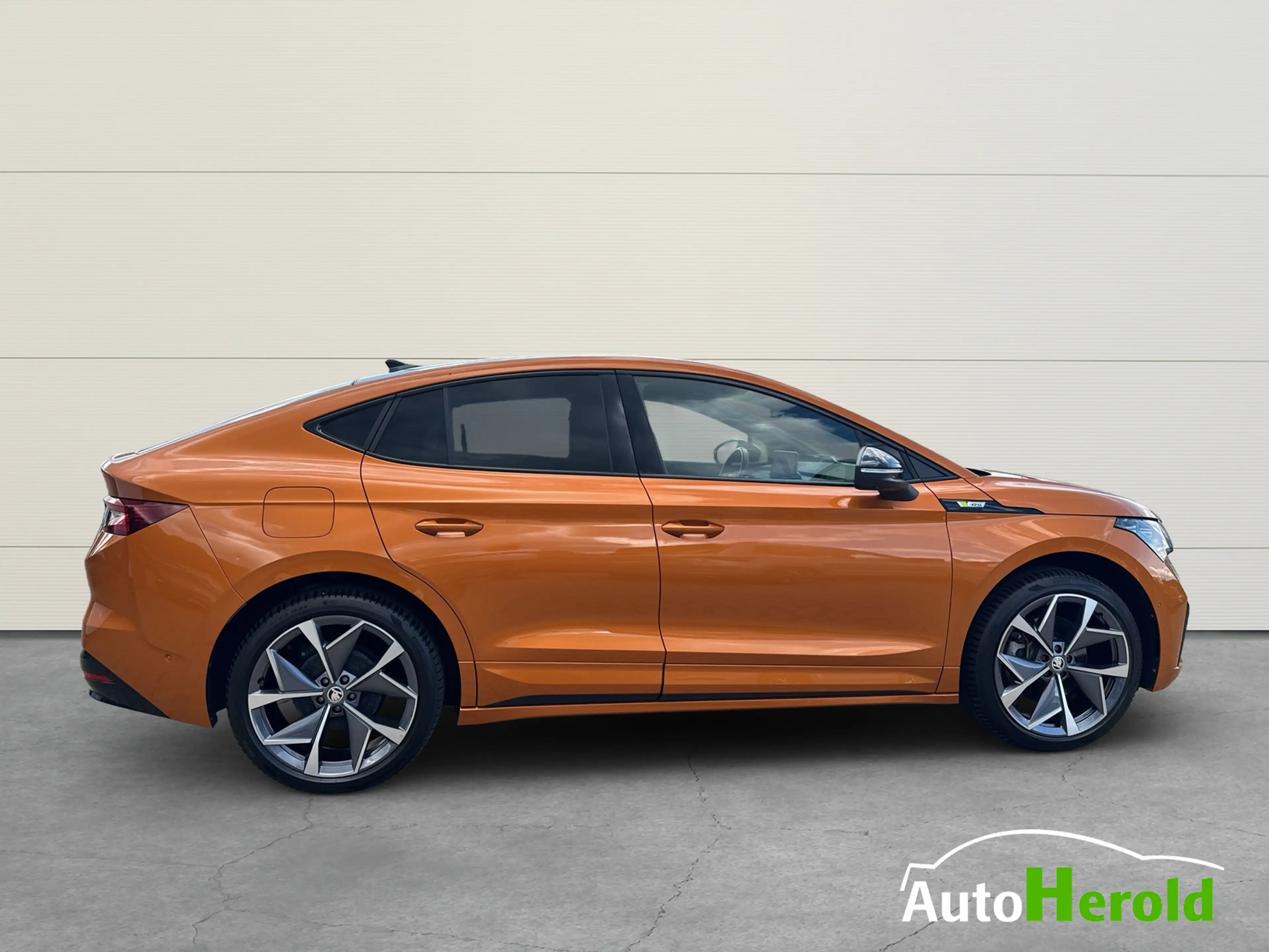 Skoda Enyaq Coupe RS 4x4 AHK Matrix LED — photo 9