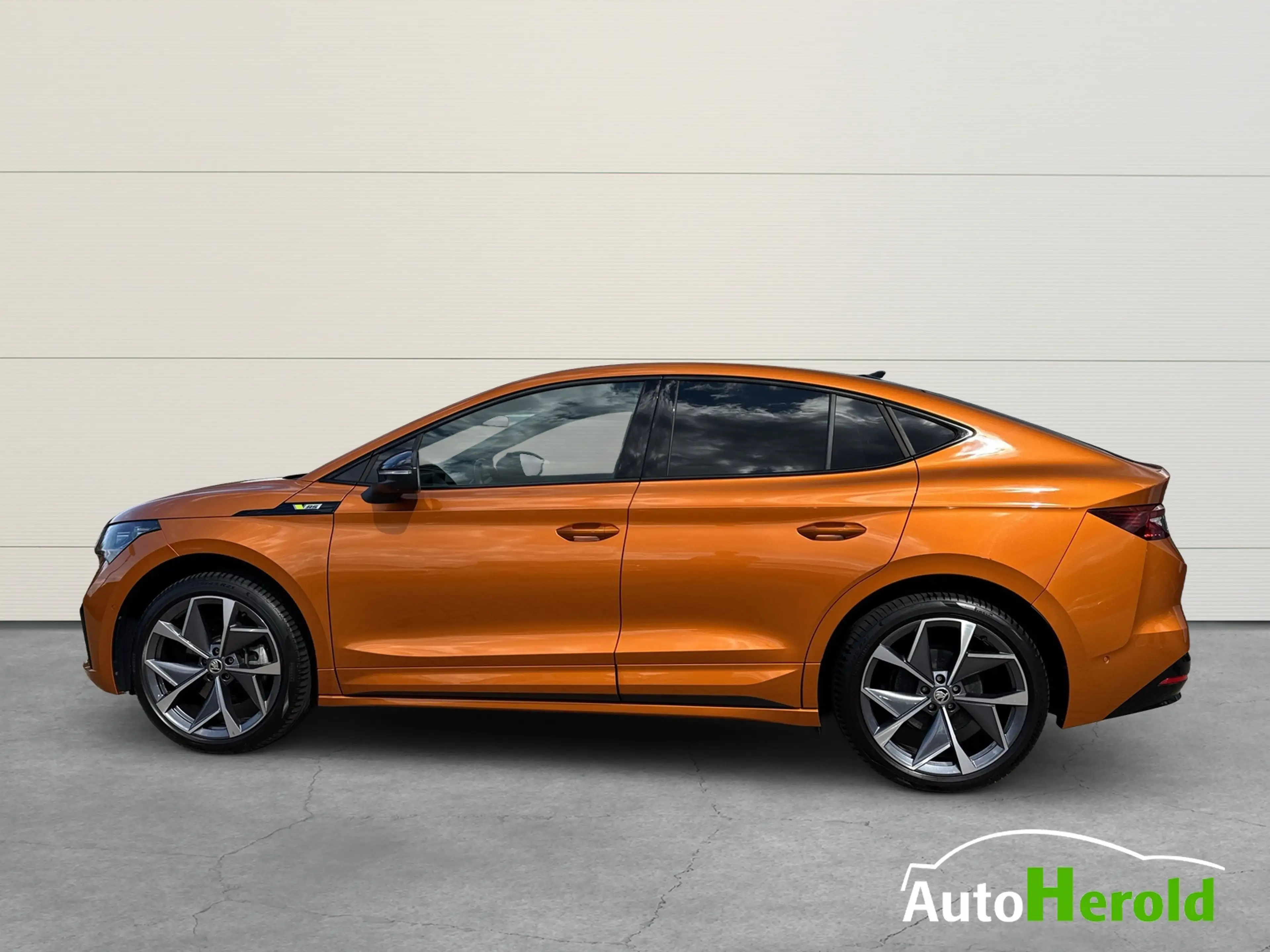 Skoda Enyaq Coupe RS 4x4 AHK Matrix LED — photo 4
