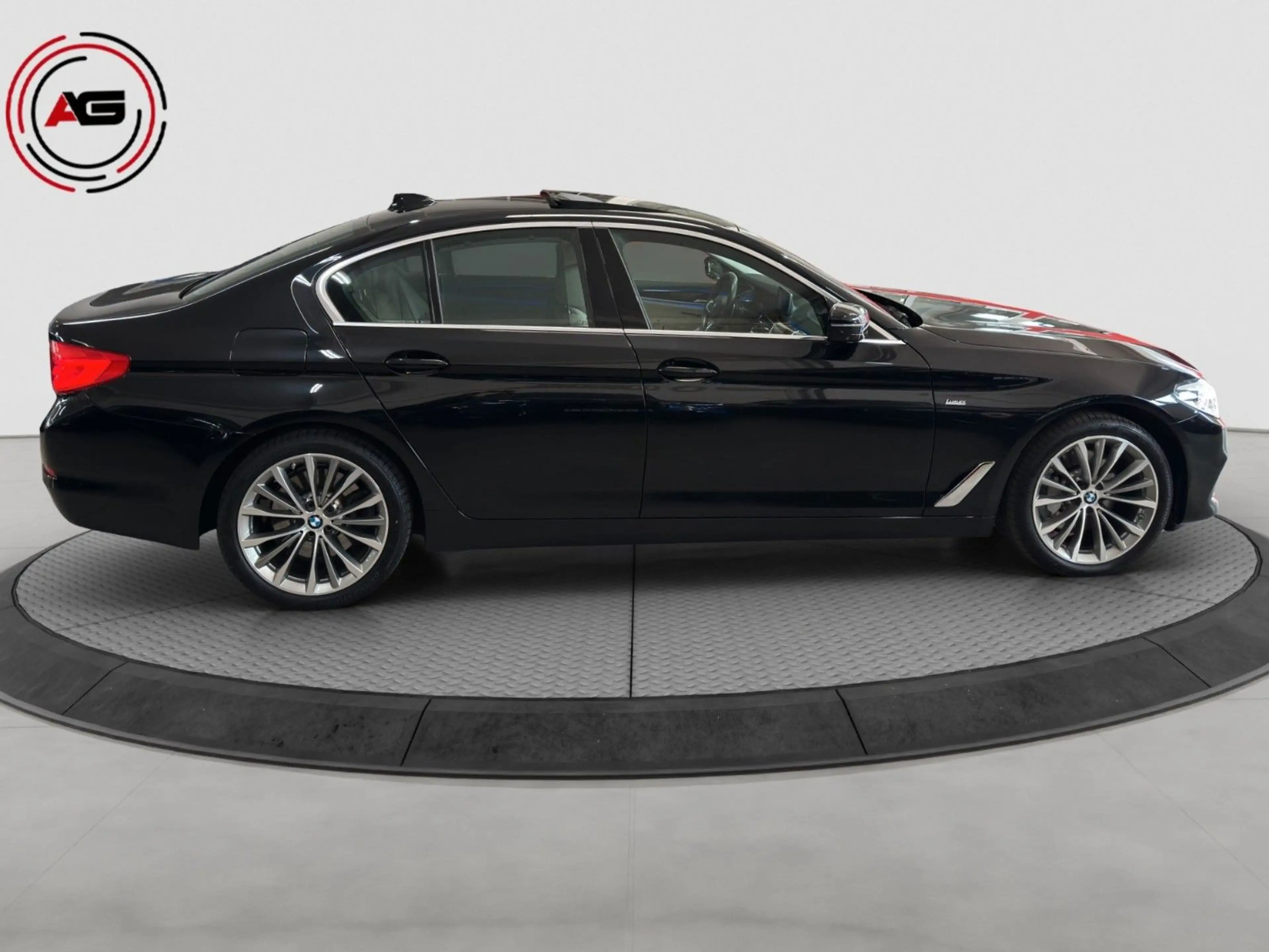 BMW 530 d xDr LC.PRO ACC MASSAGE H/K 360°STANDH HUD — photo 4