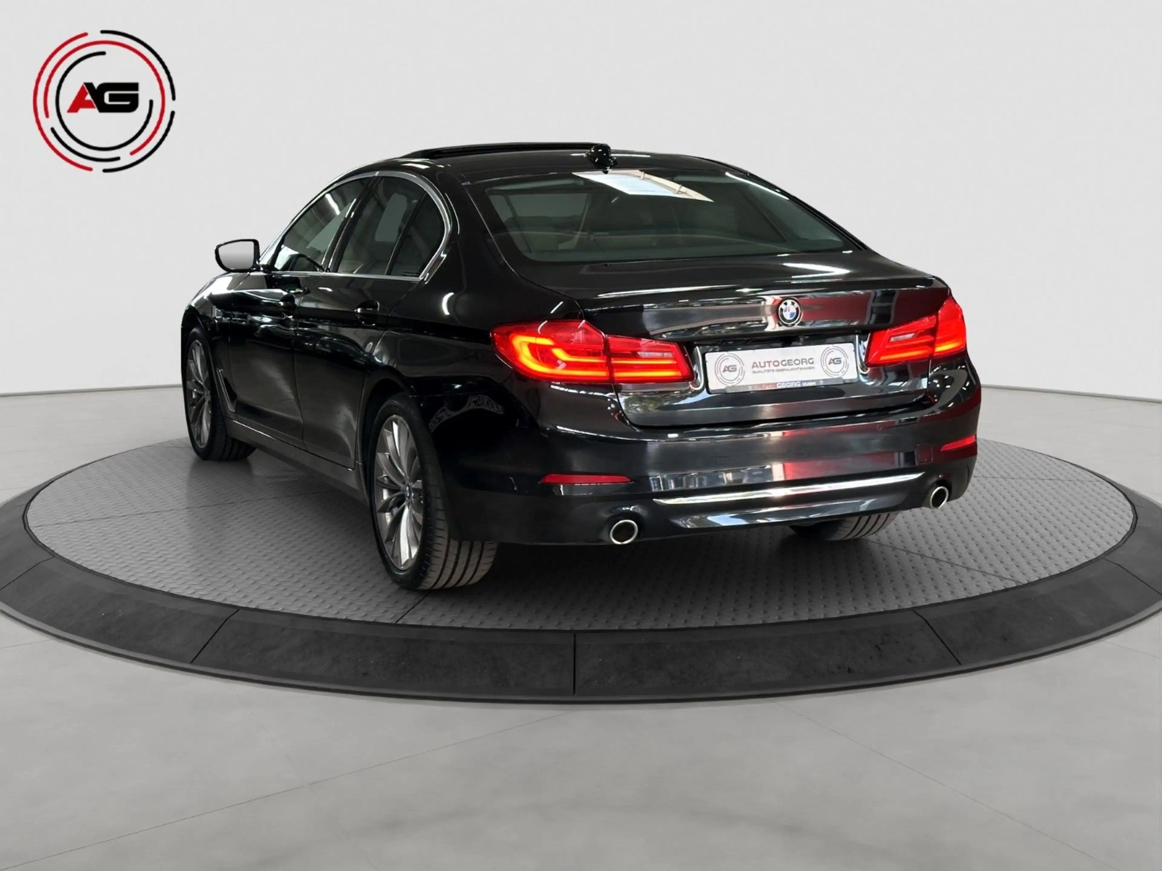 BMW 530 d xDr LC.PRO ACC MASSAGE H/K 360°STANDH HUD — photo 7