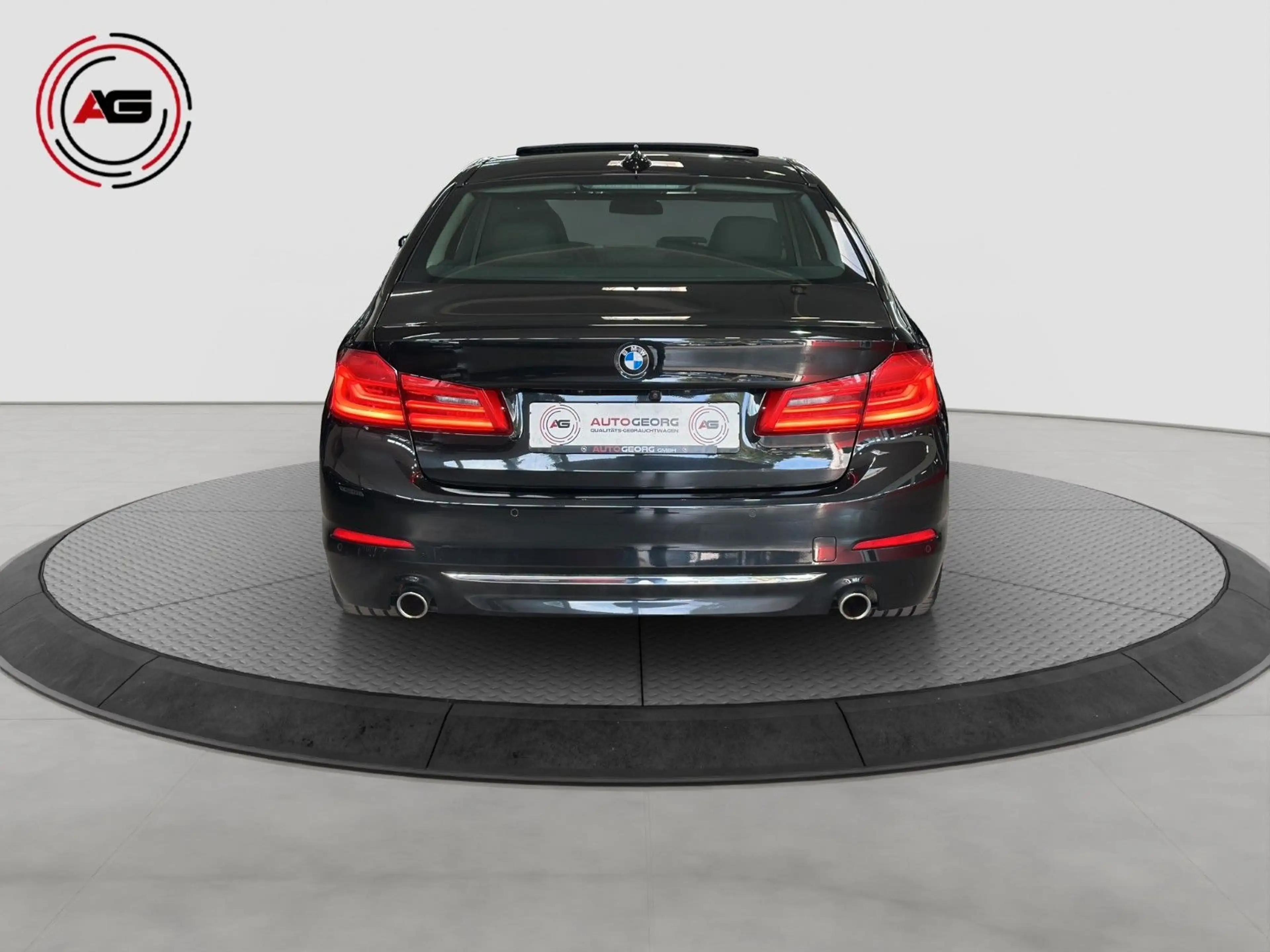 BMW 530 d xDr LC.PRO ACC MASSAGE H/K 360°STANDH HUD — photo 6