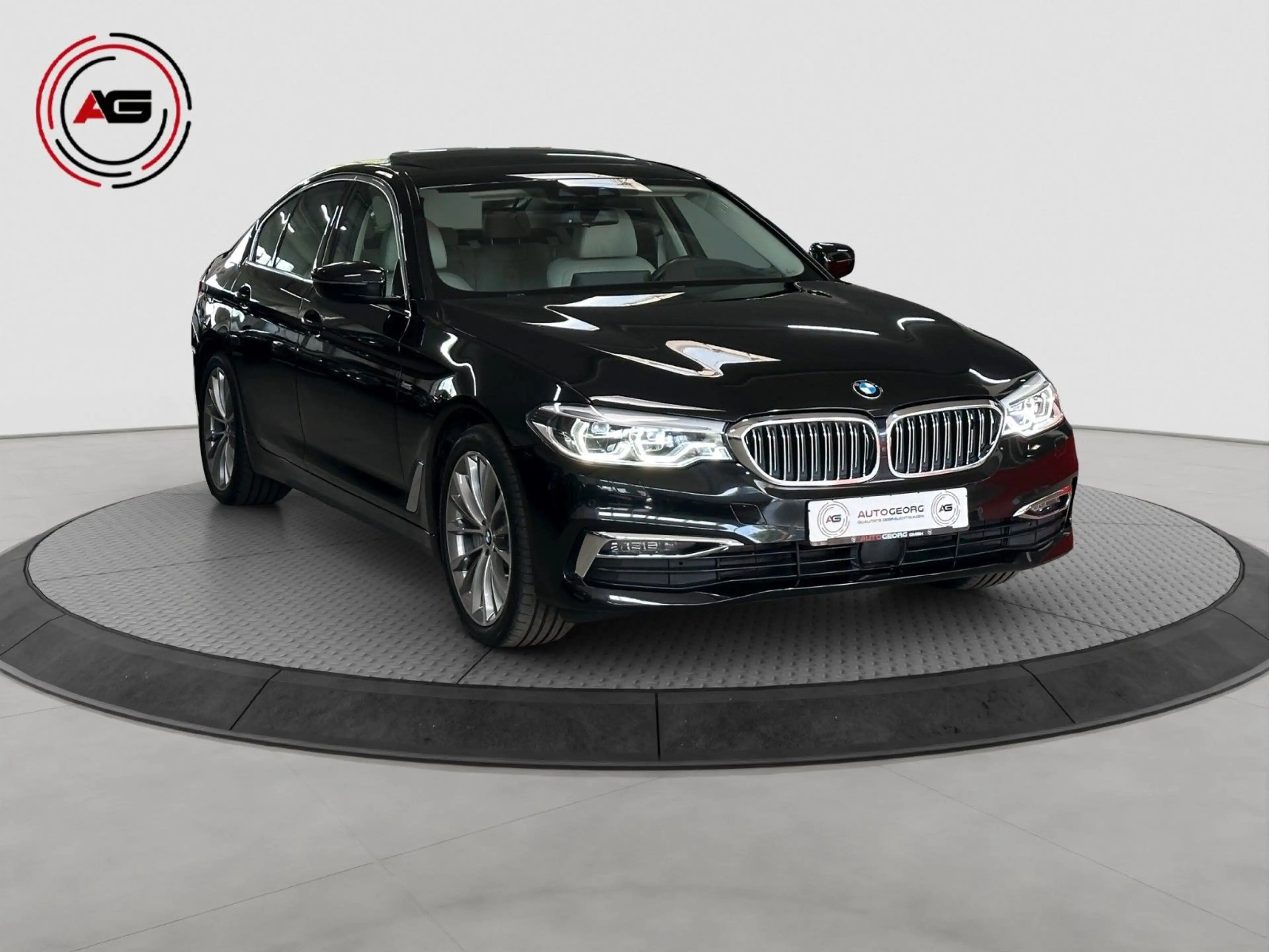 BMW 530 d xDr LC.PRO ACC MASSAGE H/K 360°STANDH HUD — photo 3
