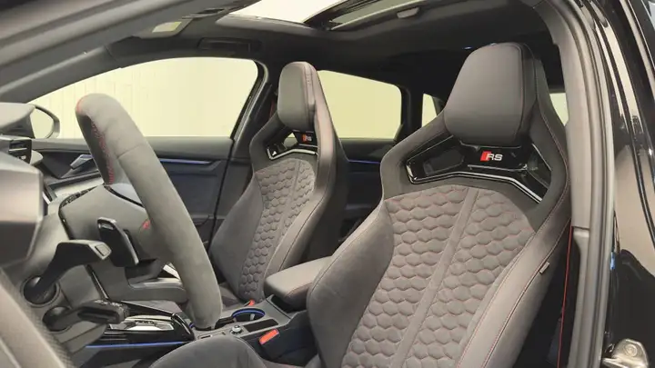 Audi RS3 2026, foto 29