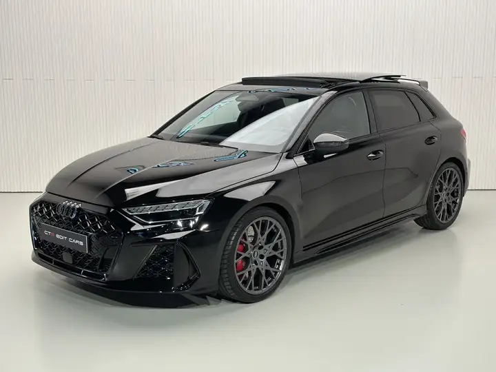 Audi RS3 2026, foto 10