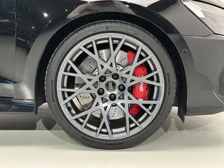 Audi RS3 2026, foto 9
