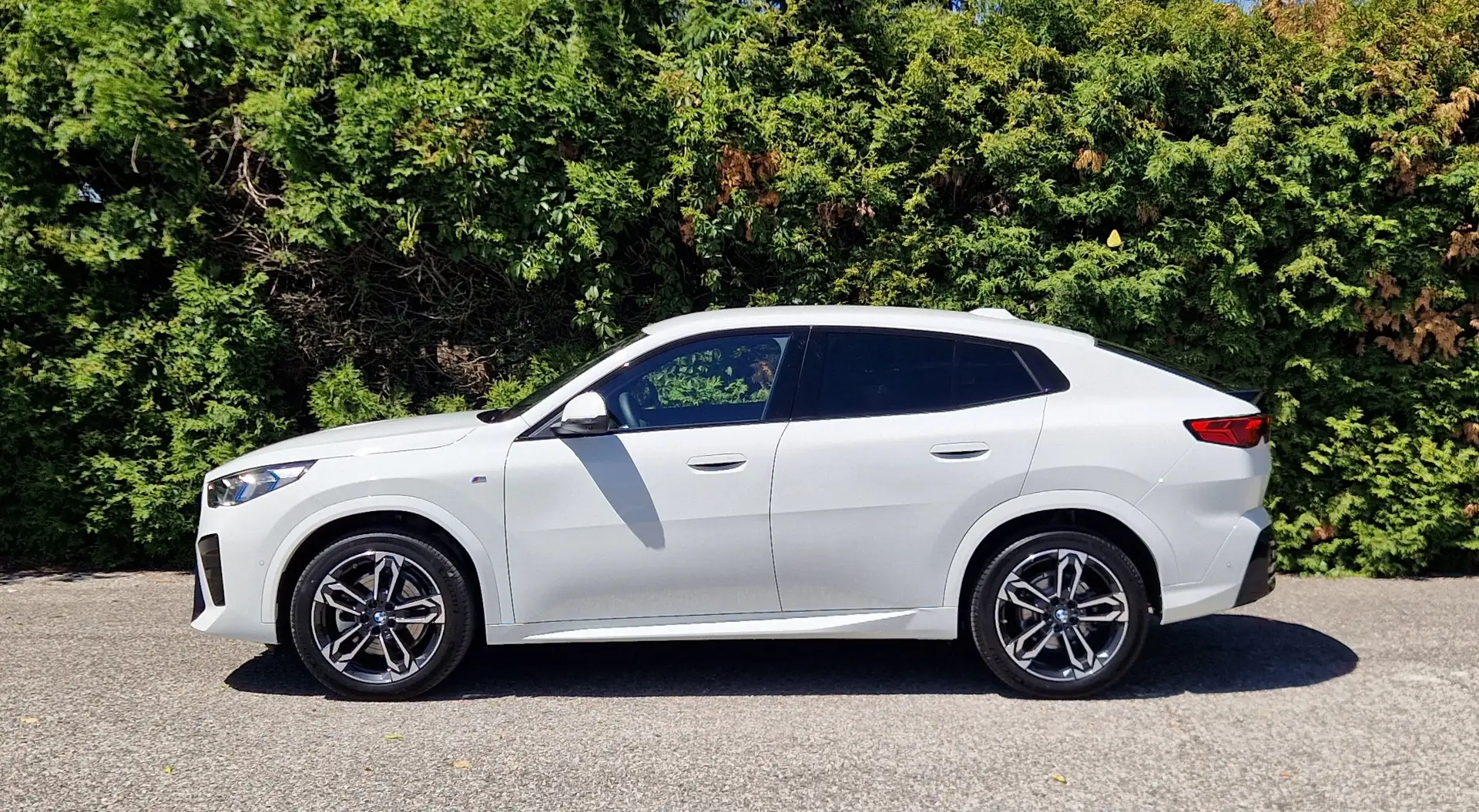 BMW X2 20 i sDrive M Sport Weiß - 2