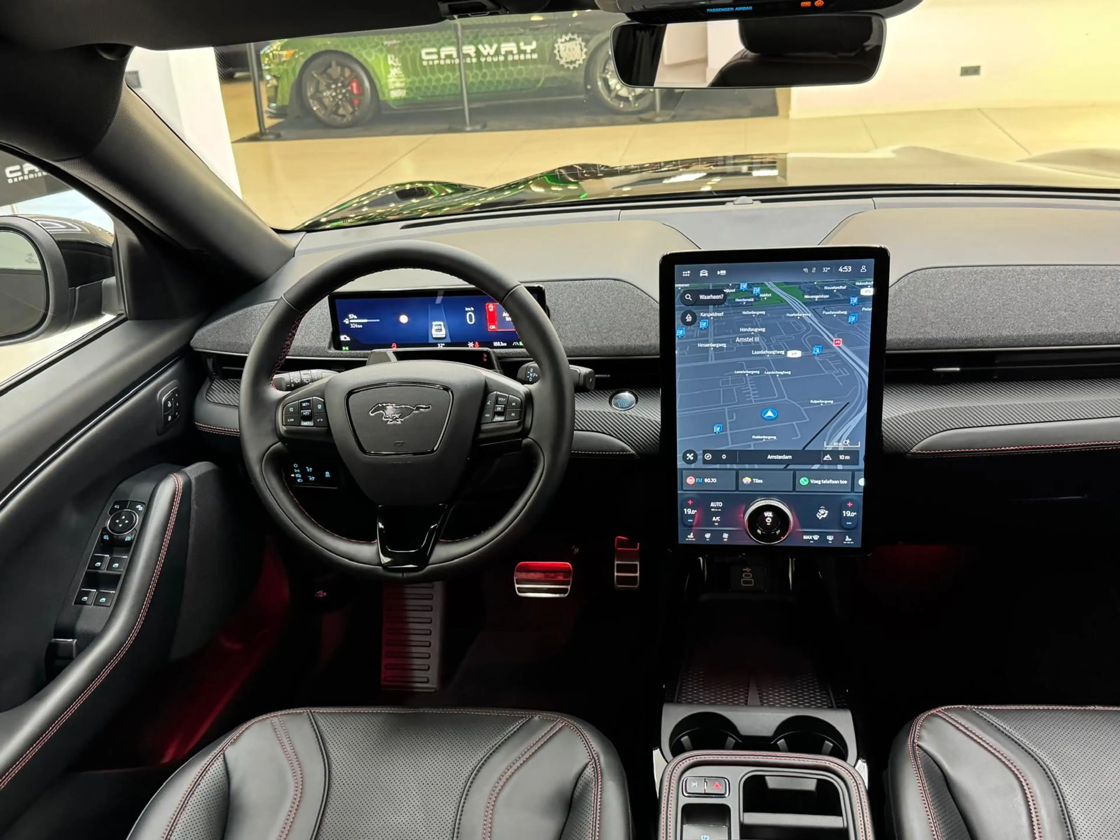 Ford Mustang Mach-E Extended Premium RWD 88 kWh — photo 14