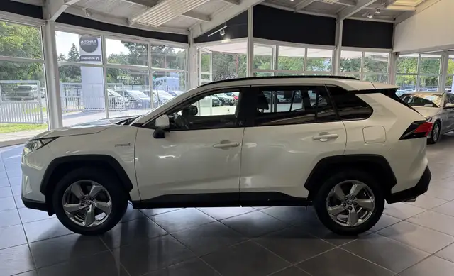 Toyota Rav4 view 7