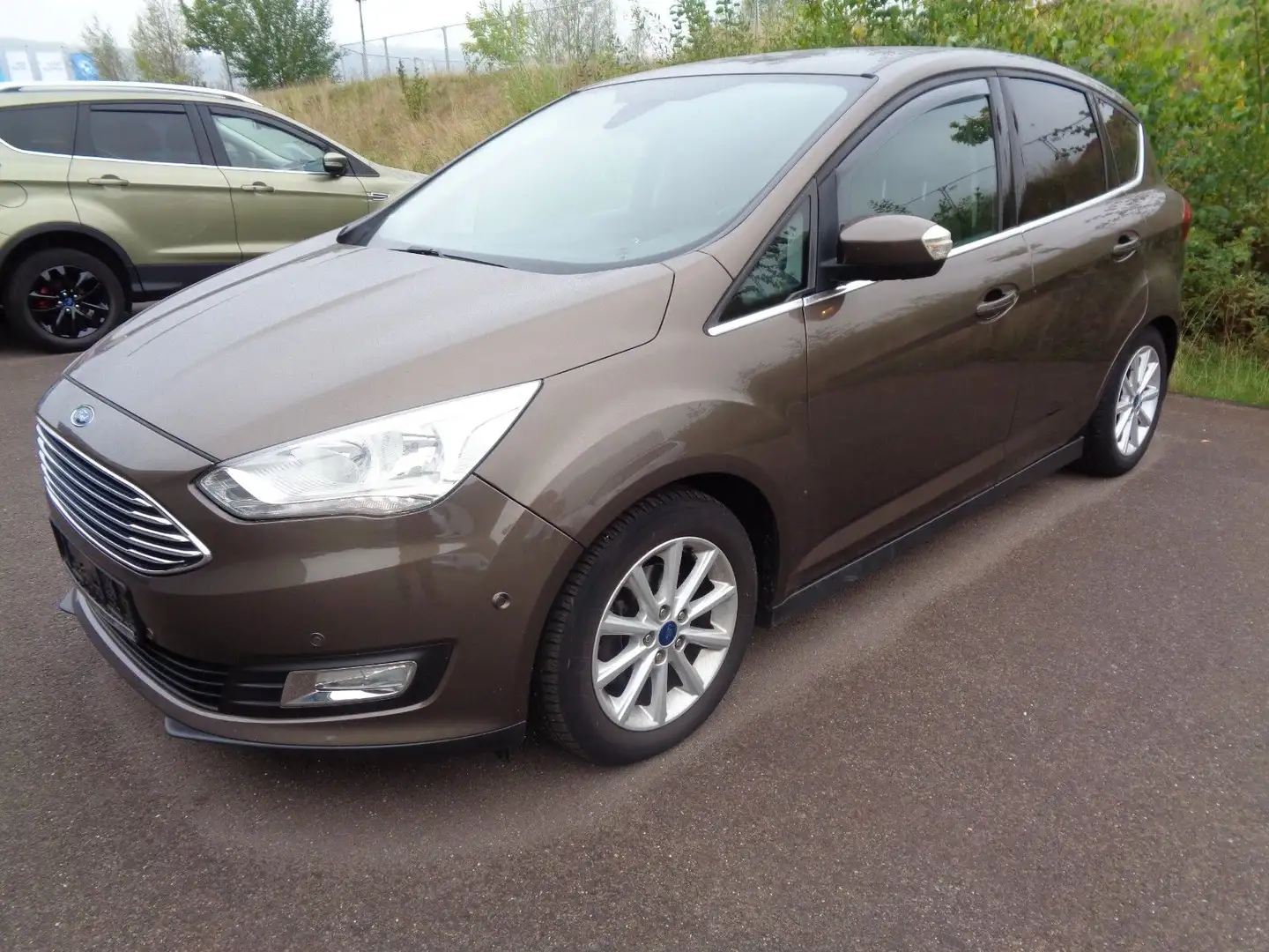 Ford C-Max C-MAX Titanium Braun - 1