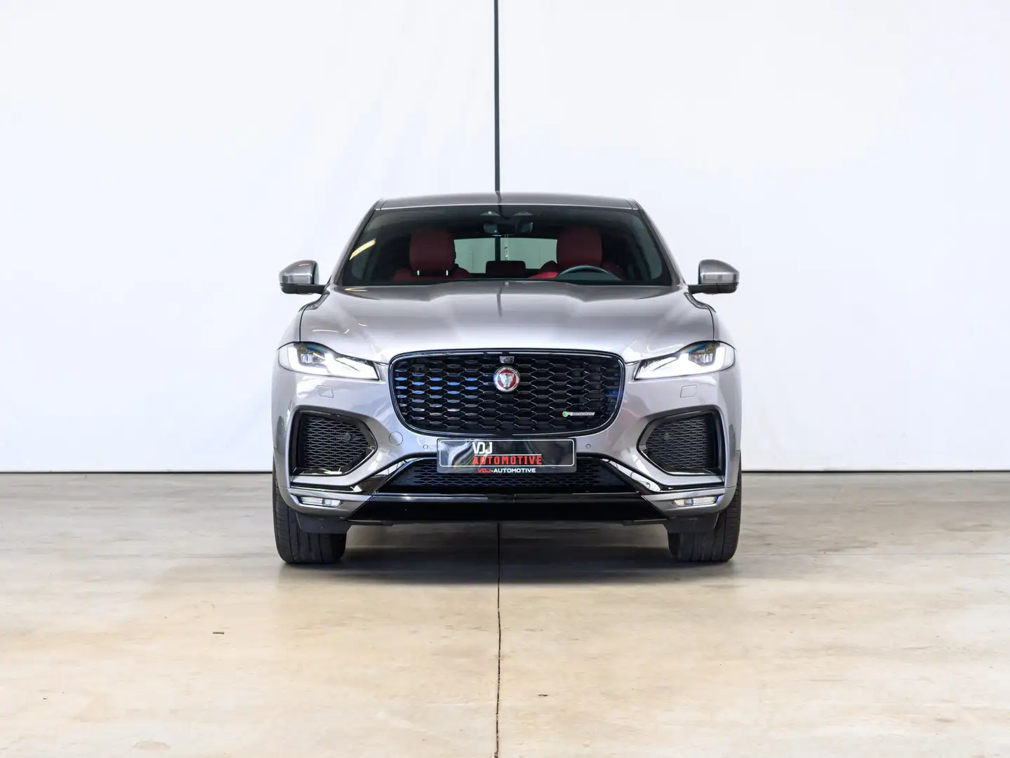 Jaguar F-Pace 2.0 T PHEV AWD P400e R-Dynamic Black pack Grijs - 2
