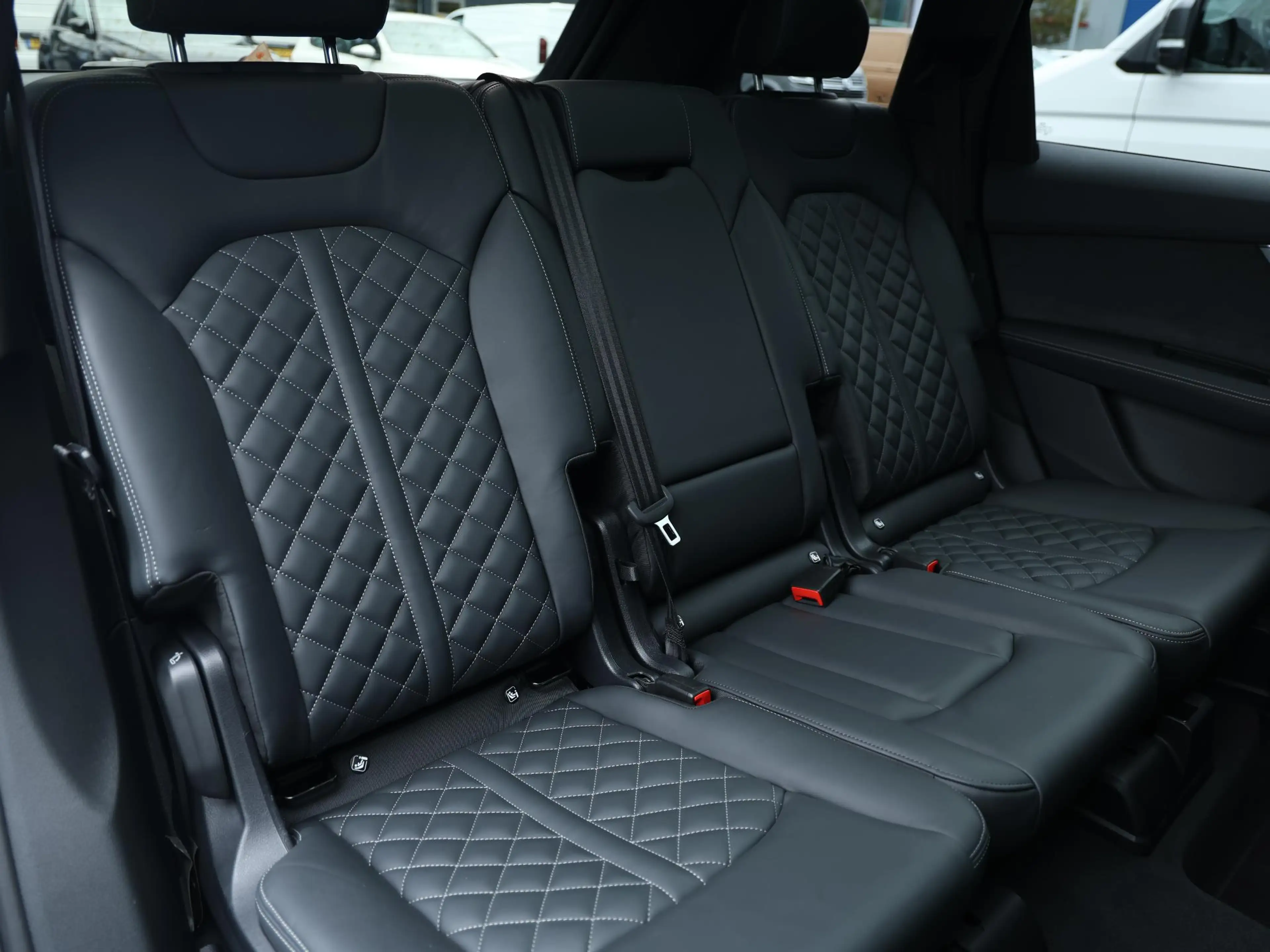 Audi Q7 55 TFSI e quattro Pro Line S | Vierwielbesturing | — photo 9