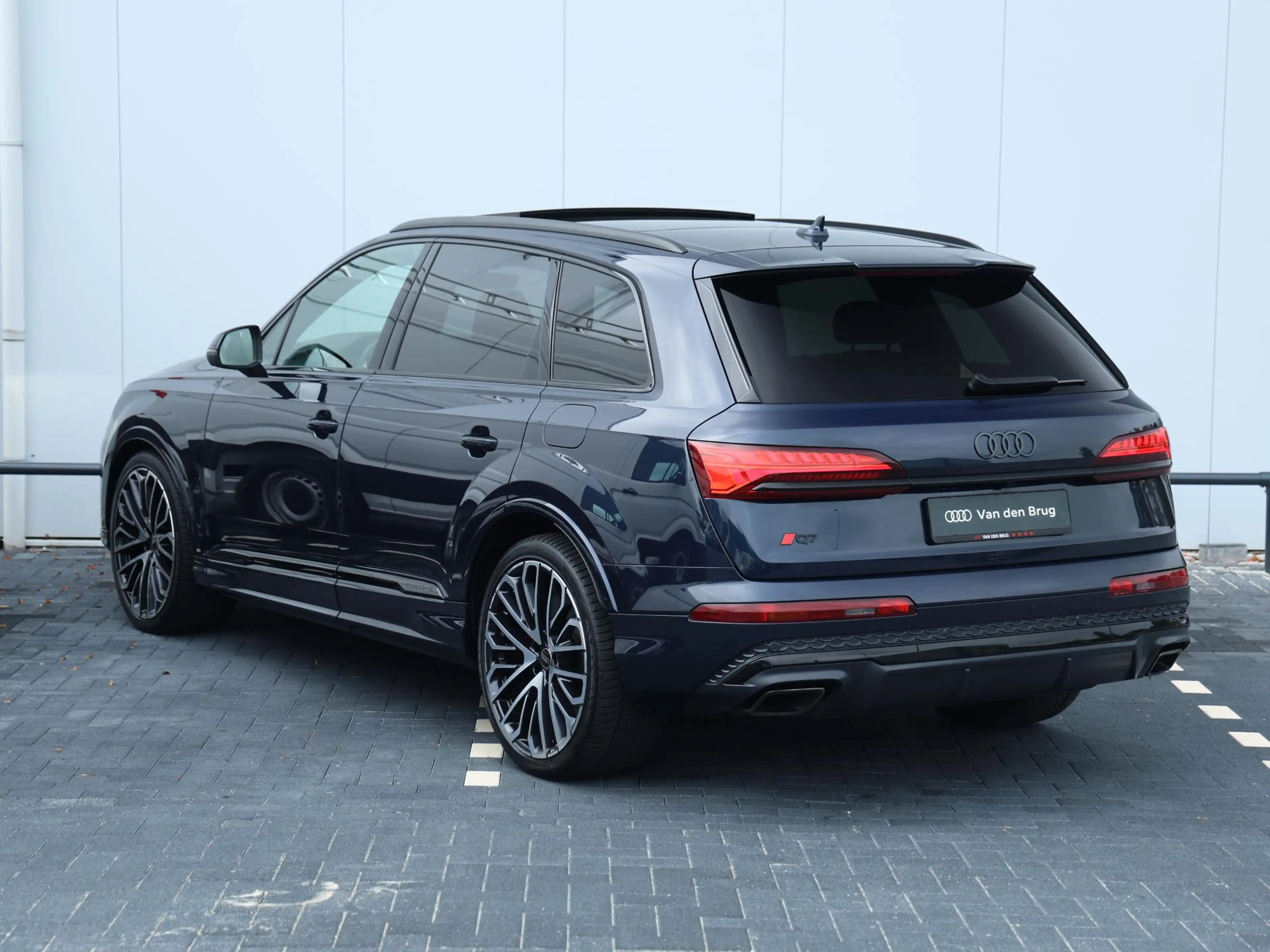 Audi Q7 55 TFSI e quattro Pro Line S | Vierwielbesturing | — photo 12